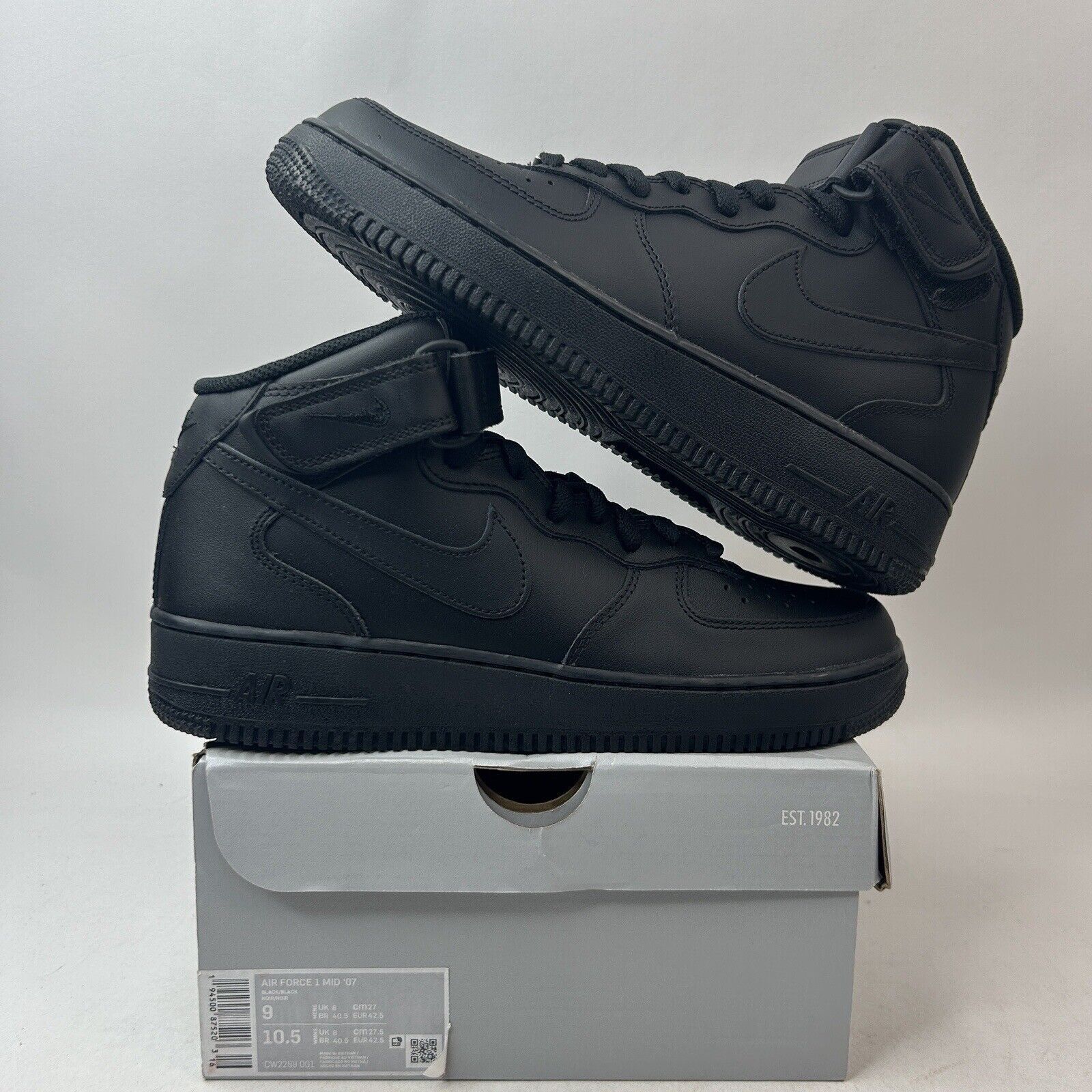 Nike Nike Air Force 1 Mid '07 "Triple Black" 2024 Size US 9 / EU 42 - 1 Thumbnail