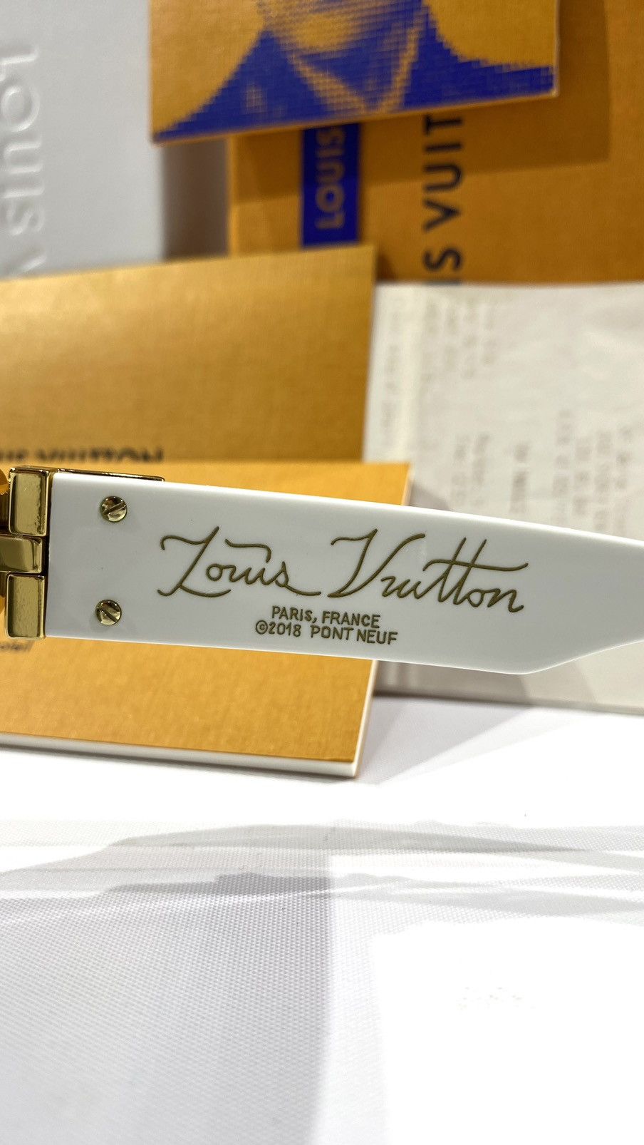 Louis Vuitton Louis Vuitton white Millionaire Sunglasses W by Virgil Abloh Size ONE SIZE - 6 Thumbnail