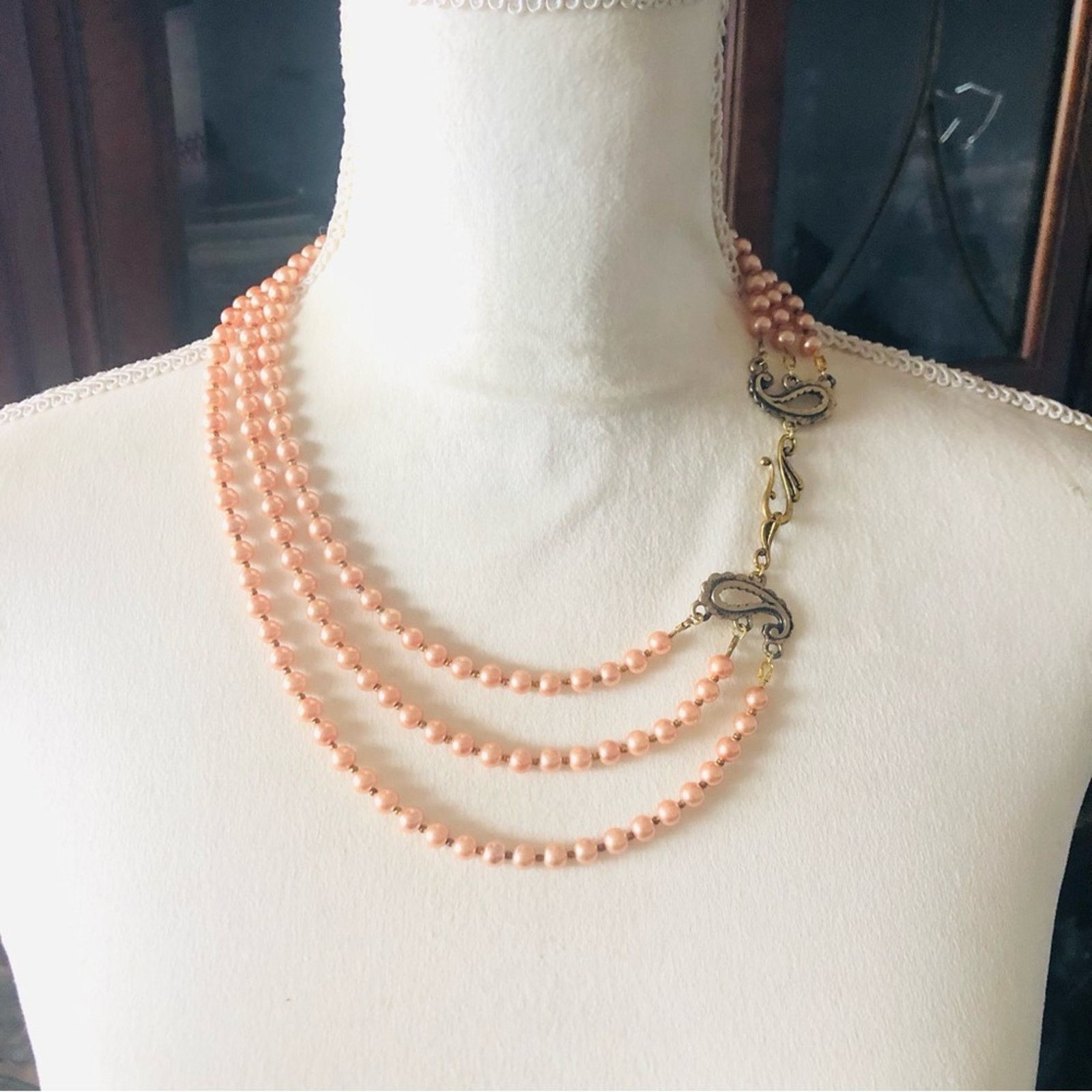 Handmade Handcrafted triple strand Czech glass Pearl necklace Size ONE SIZE - 6 Thumbnail