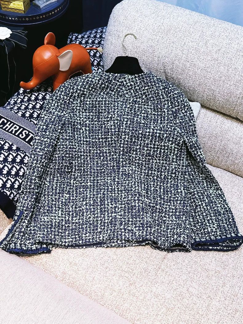 Chanel Chanel 19P Cruise Series Mixed-color Tweed Round-neck Long Size XS / US 0-2 / IT 36-38 - 2 Thumbnail