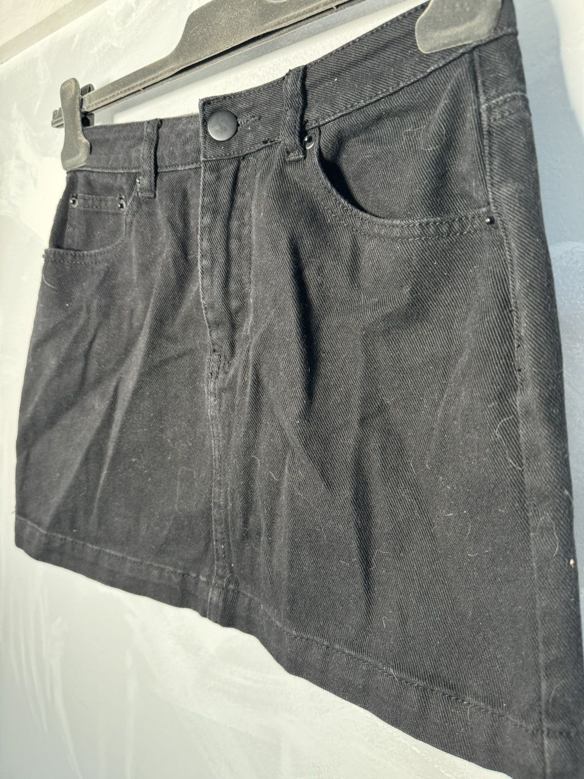 Forever 21 Forever 21 Black Mini Jean Skirt Small Size 26" / US 2 / IT 38 - 2 Thumbnail