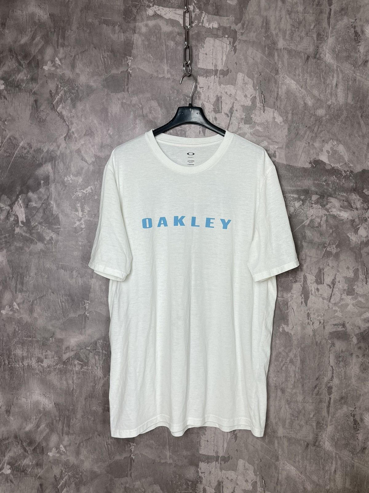 Oakley Oakley Vintage Fade y2k White baggy Streetwear t-shirt Size US L / EU 52-54 / 3 - 1 Thumbnail