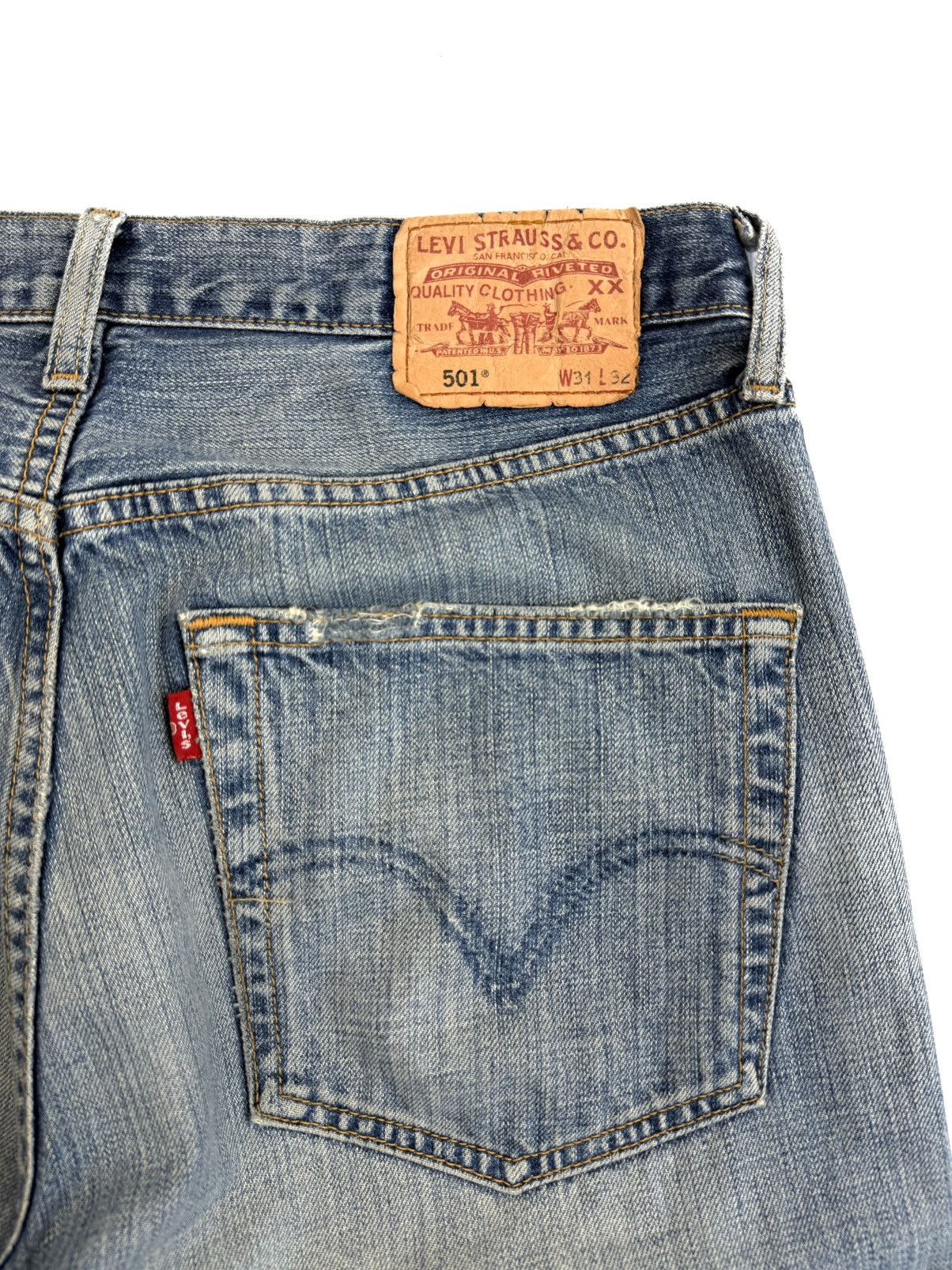 Levi's Vintage Clothing 00s Levi’s 501 Vintage Japan Distressed Washed Blue Jeans Size US 31 - 14 Thumbnail