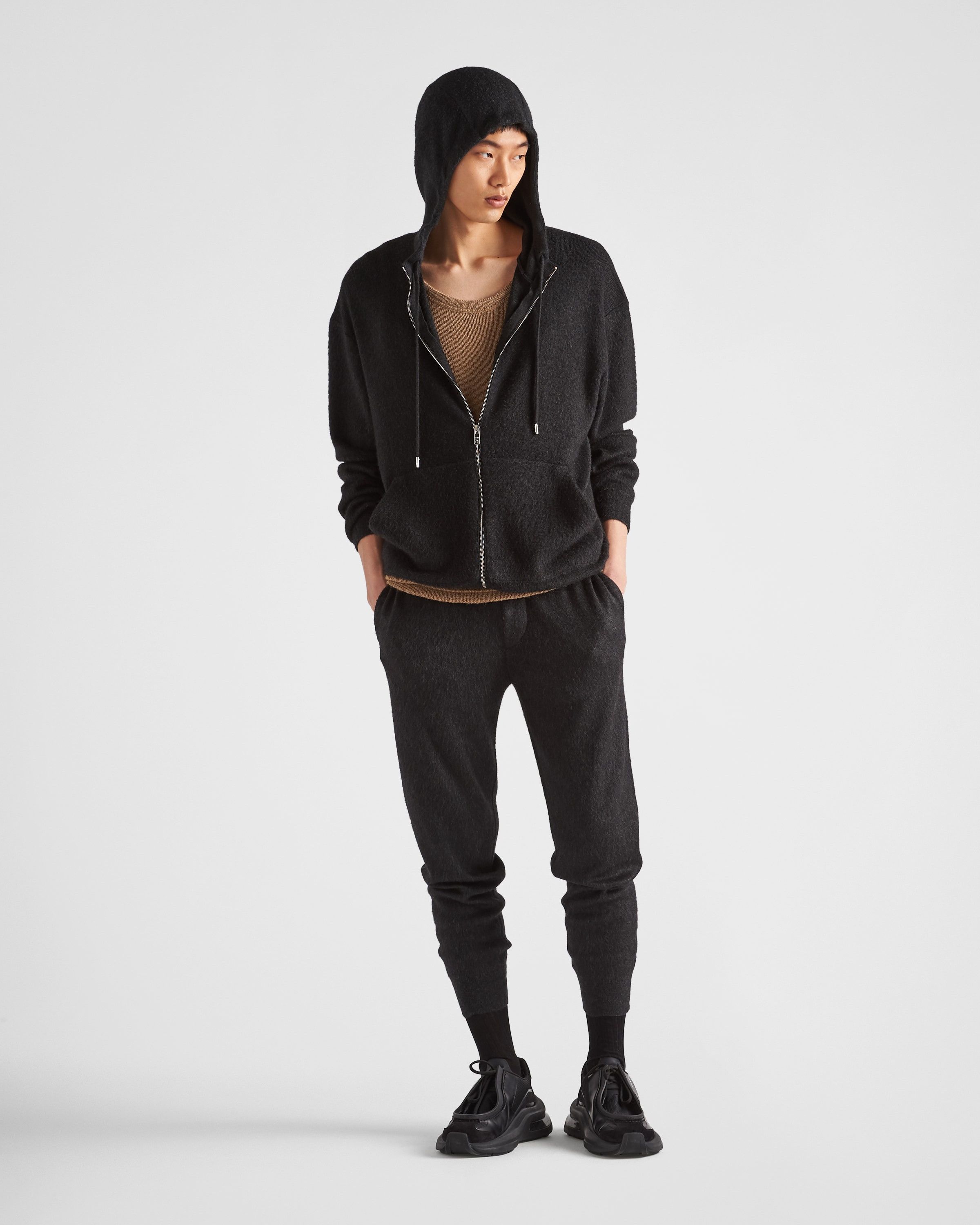 Prada o1bcso1str1025 Cashmere Knit Zipper Hoodie in Black Size US S / EU 44-46 / 1 - 2 Thumbnail