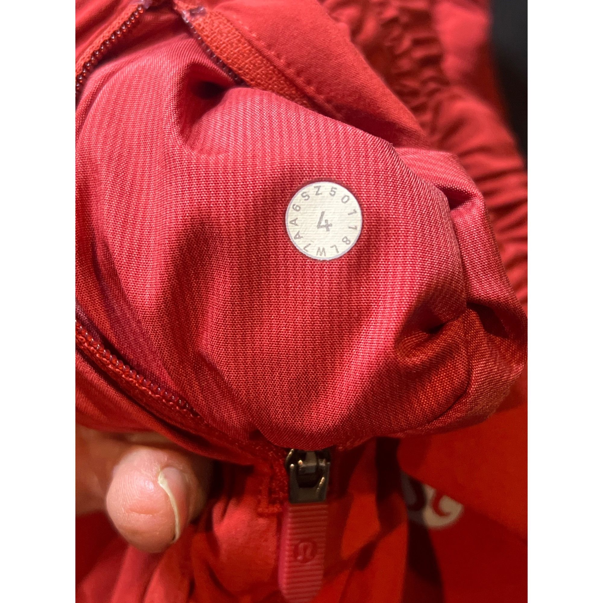 Lululemon 𝓛𝓾𝓵𝓾𝓵𝓮𝓶𝓸𝓷 Tracker Short V *4"Persian Red Size 4 Size 27" / US 4 / IT 40 - 5 Thumbnail