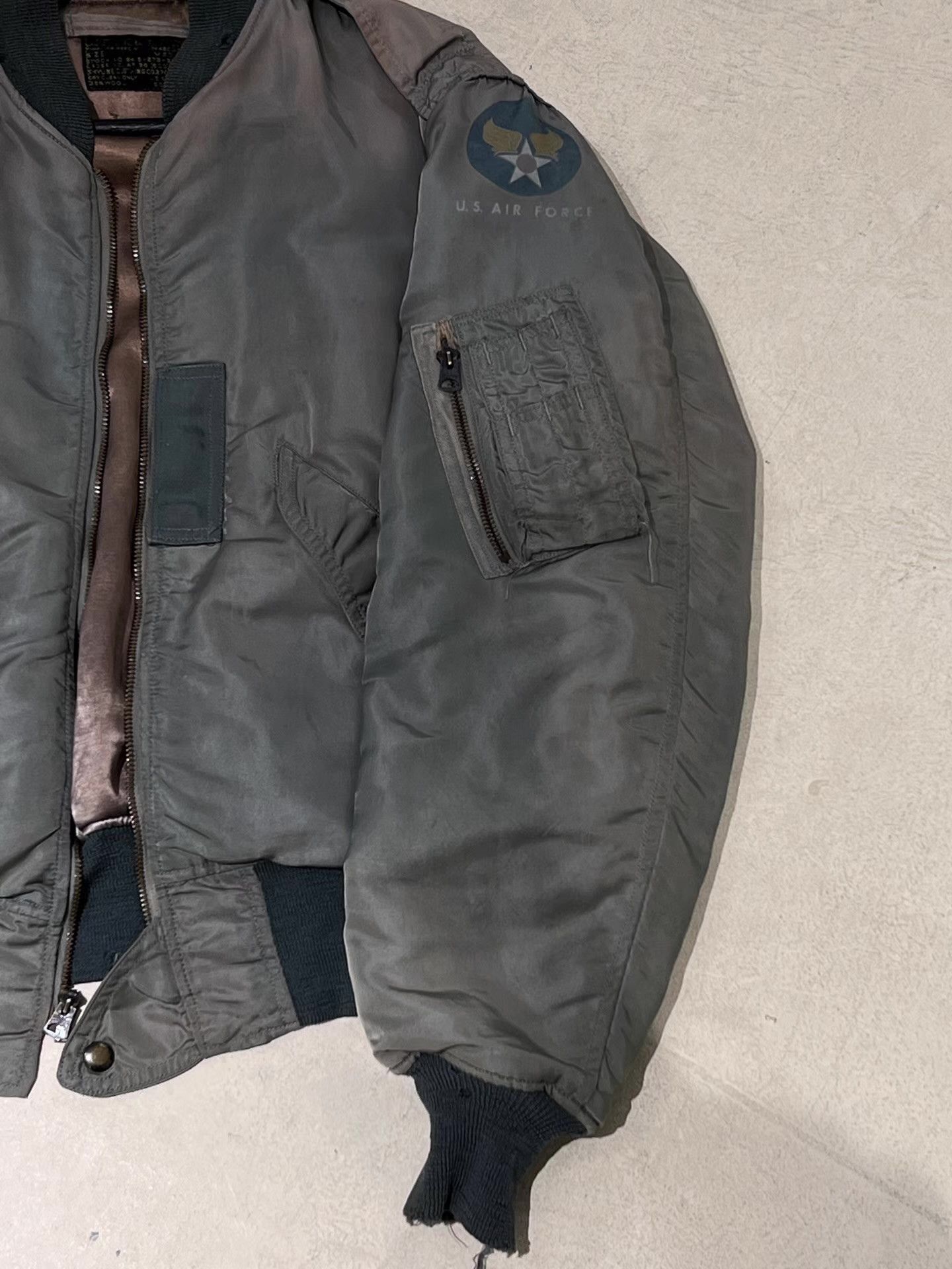 Balenciaga 80s Air Force Type-B Bomber Jacket Q13 Size US M / EU 48-50 / 2 - 4 Thumbnail