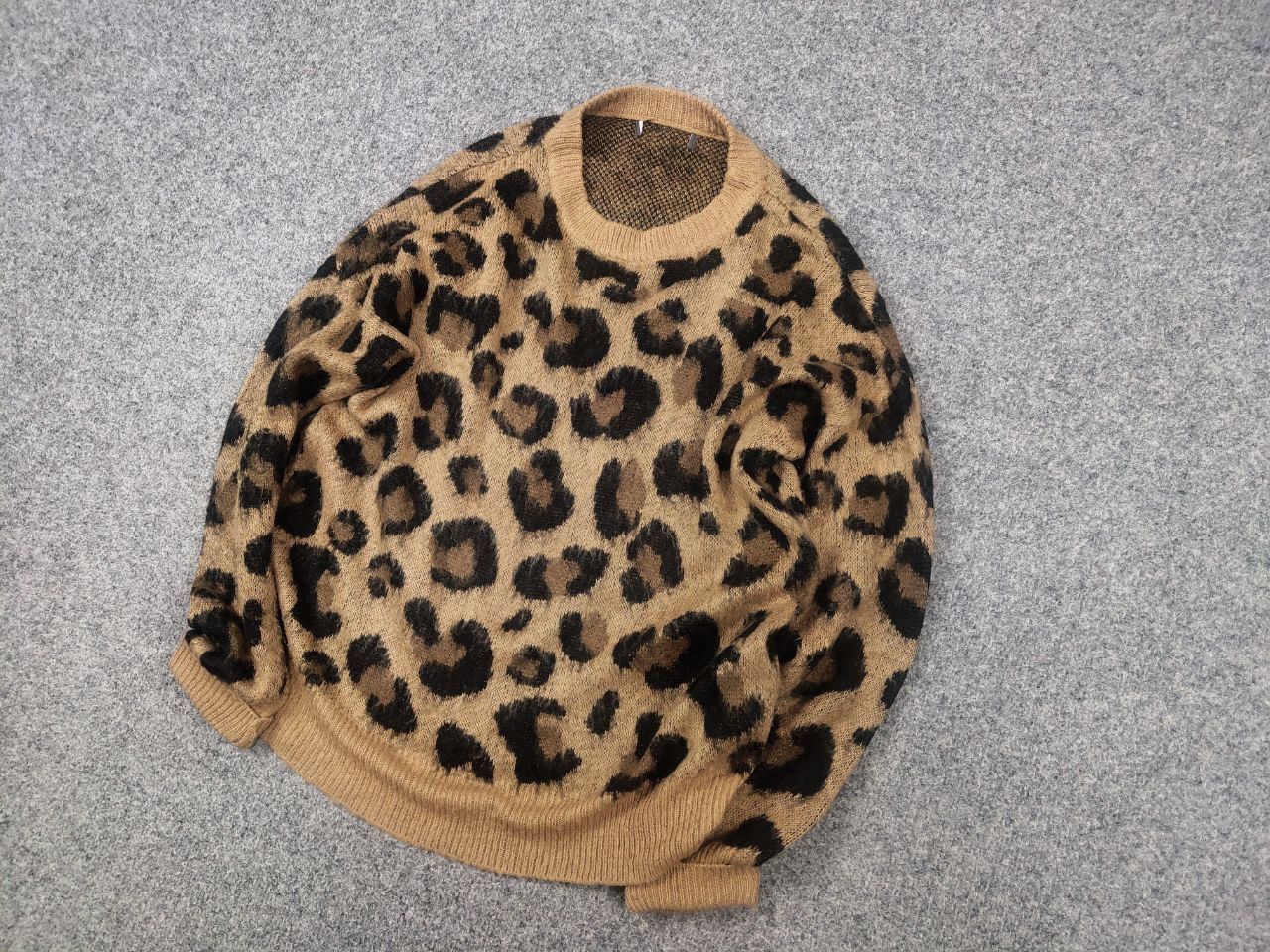Japanese Brand Vintage leopard Mohair Style Sweater Y2K hysteric style Size US S / EU 44-46 / 1 - 3 Thumbnail