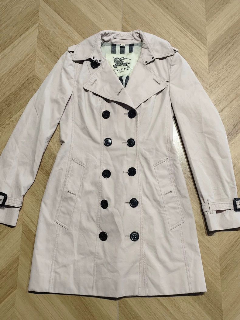 Burberry Burberry Women's Beige Trench Coat-yf Size US M / EU 48-50 / 2 - 1 Thumbnail