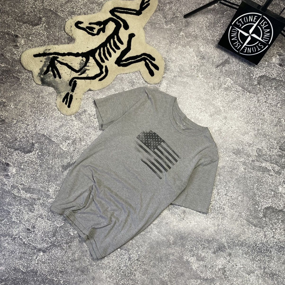 Oakley Vintage Oakley Softwear Outdoor American flag logo tee Size US L / EU 52-54 / 3 - 3 Thumbnail