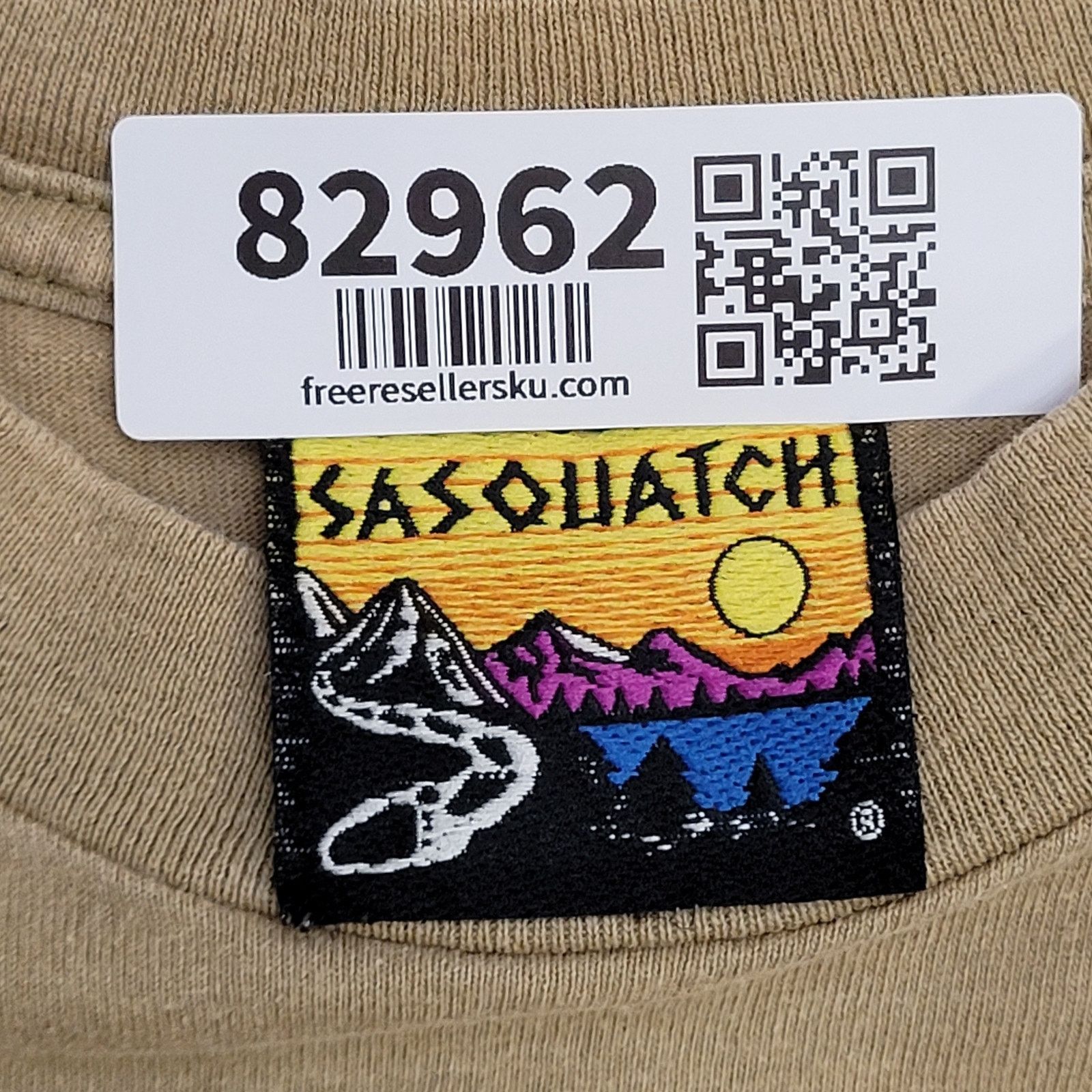 Vintage Vintage 90s Sasquatch Shirt M 19x27 Brown Pocket-Tee USA Size US M / EU 48-50 / 2 - 14 Thumbnail