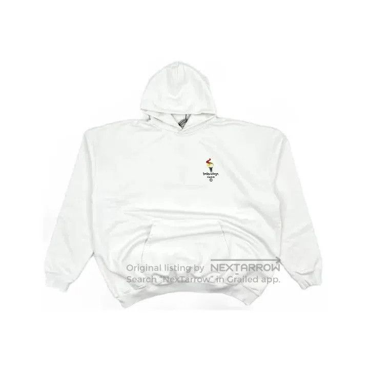 Balenciaga Balenciaga White Long Sleeve Hoodie with Print. Size US S / EU 44-46 / 1 - 2 Thumbnail