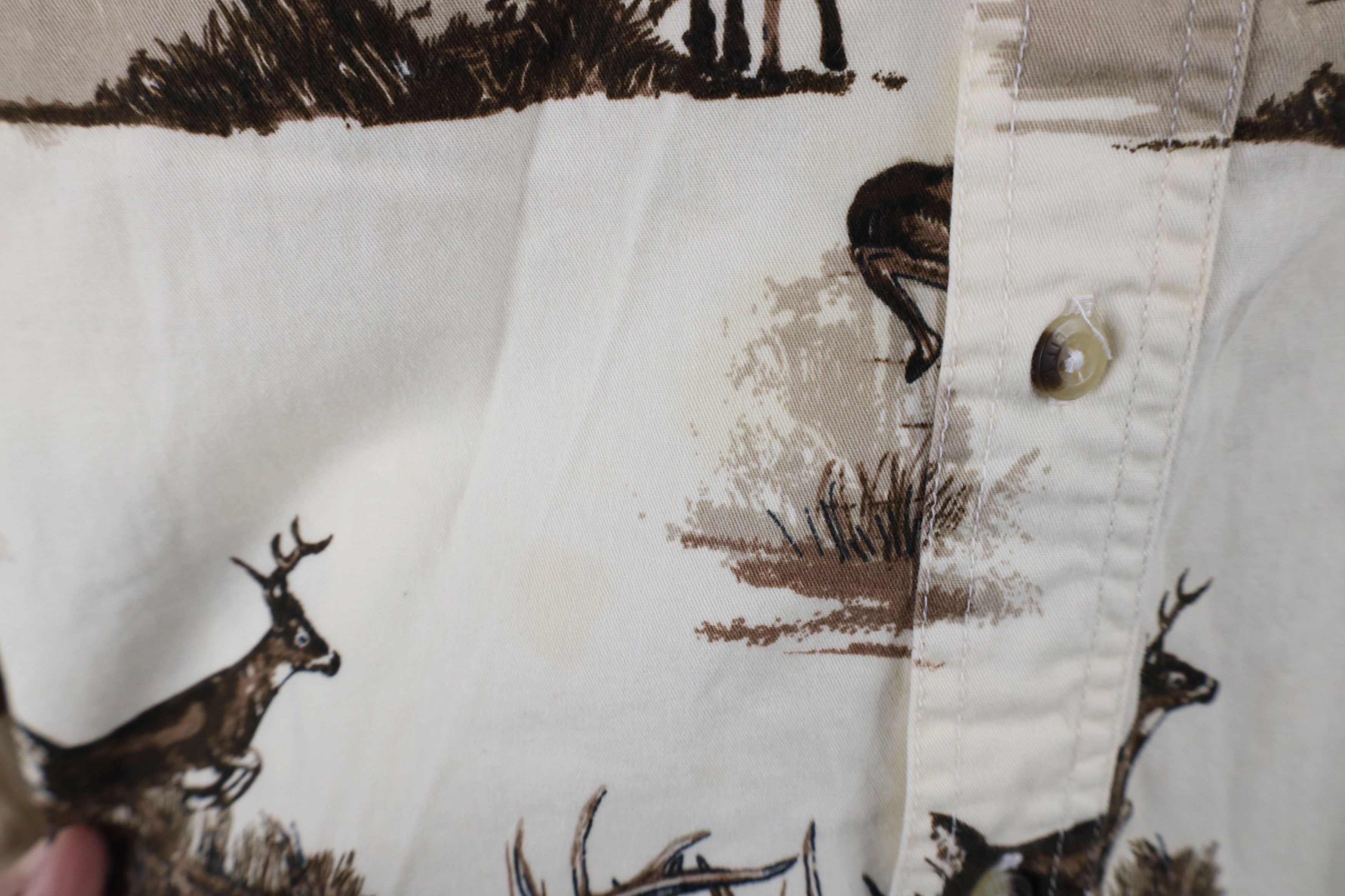Vintage Vintage 90s Streetwear Deer Buck All Over Print Button Shirt Size US XL / EU 56 / 4 - 4 Thumbnail