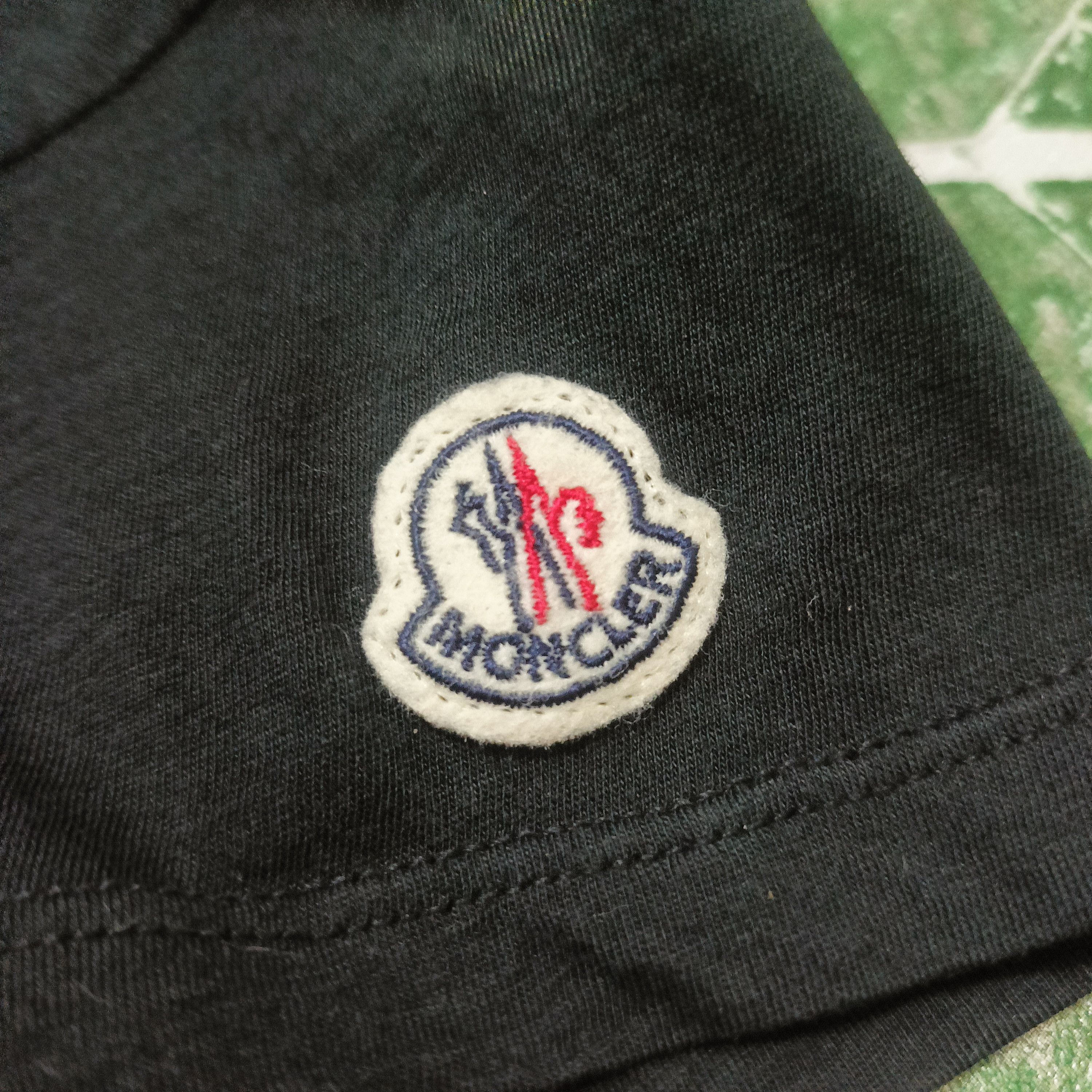 Moncler Moncler t shirt Size XS / US 0-2 / IT 36-38 - 3 Thumbnail