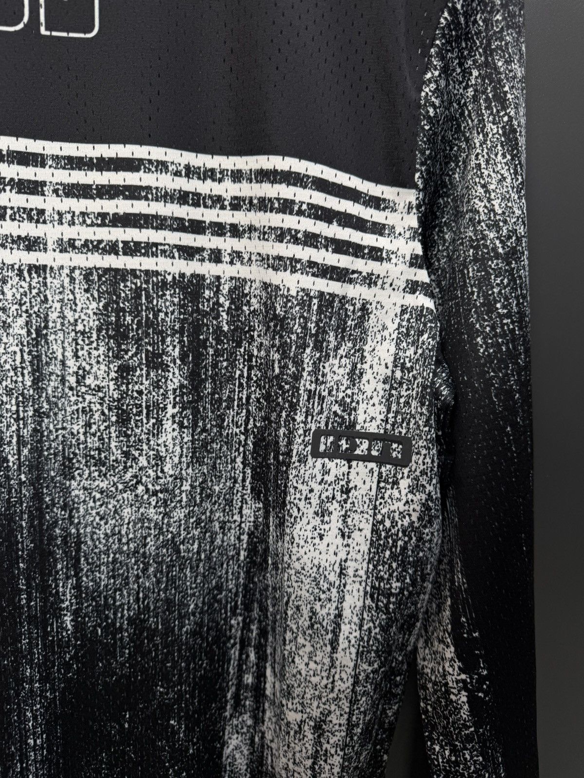 Other ION Scrub MTB Jersey Long Sleeve Black White Size M Size US M / EU 48-50 / 2 - 11 Thumbnail
