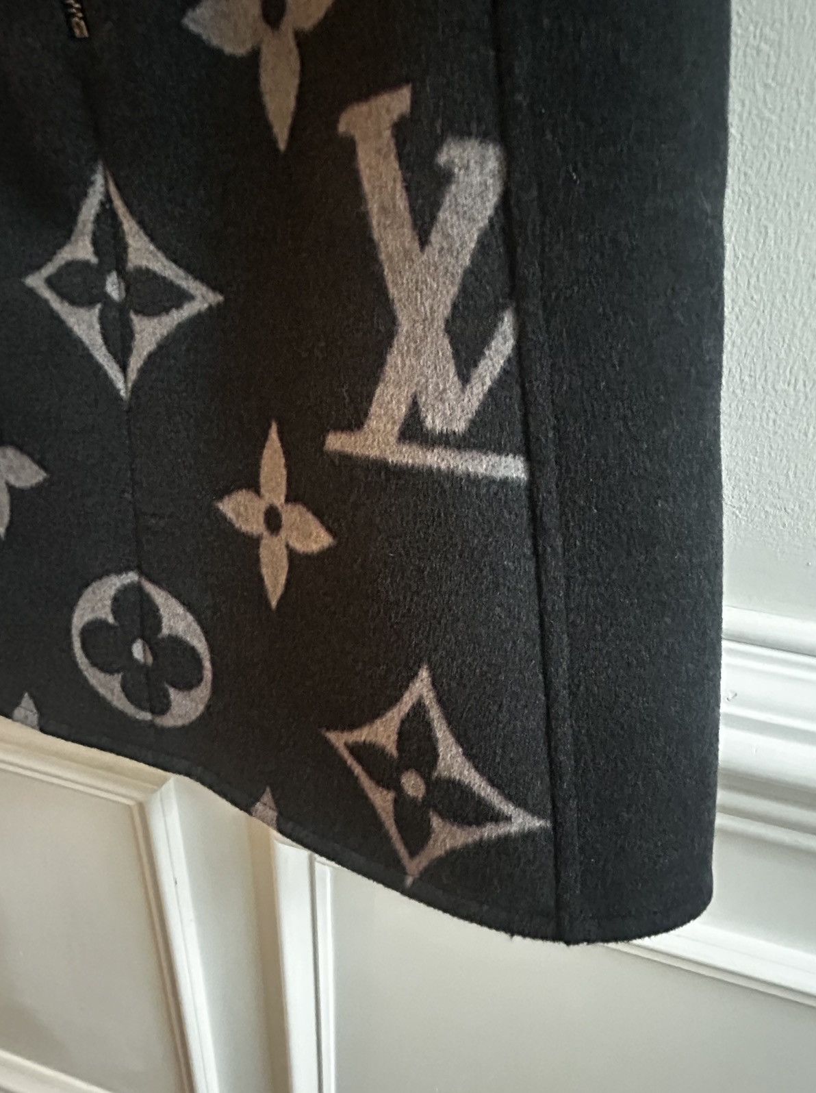 Louis Vuitton Louis Vuitton Wool A-Line Dress Size: 34 Size XS / US 0-2 / IT 36-38 - 13 Thumbnail