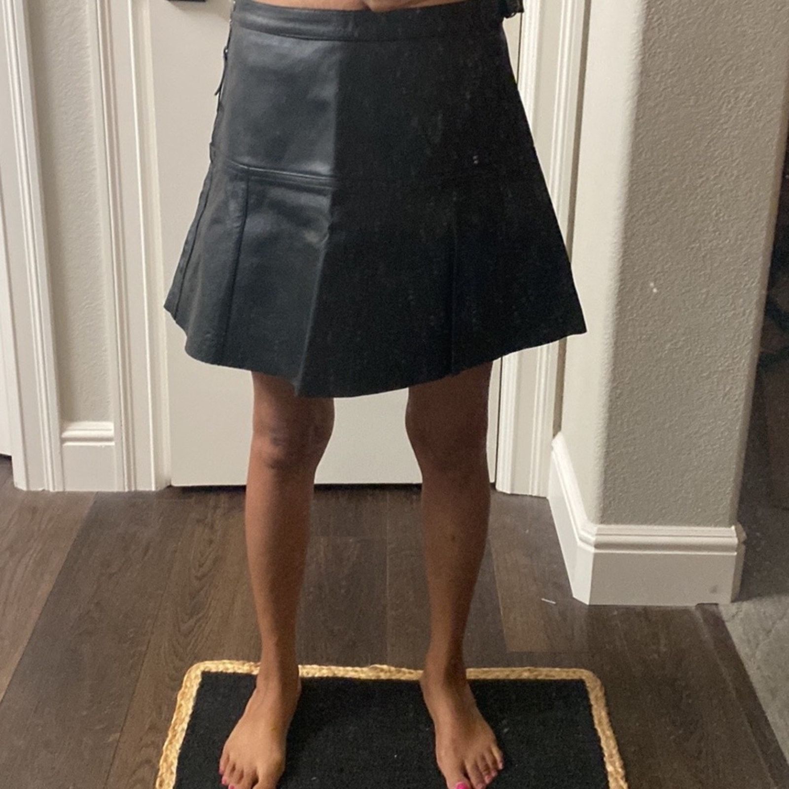 Other Vintage Newport News leather min skirt flare black sz 4 Size 27" / US 4 / IT 40 - 11 Thumbnail
