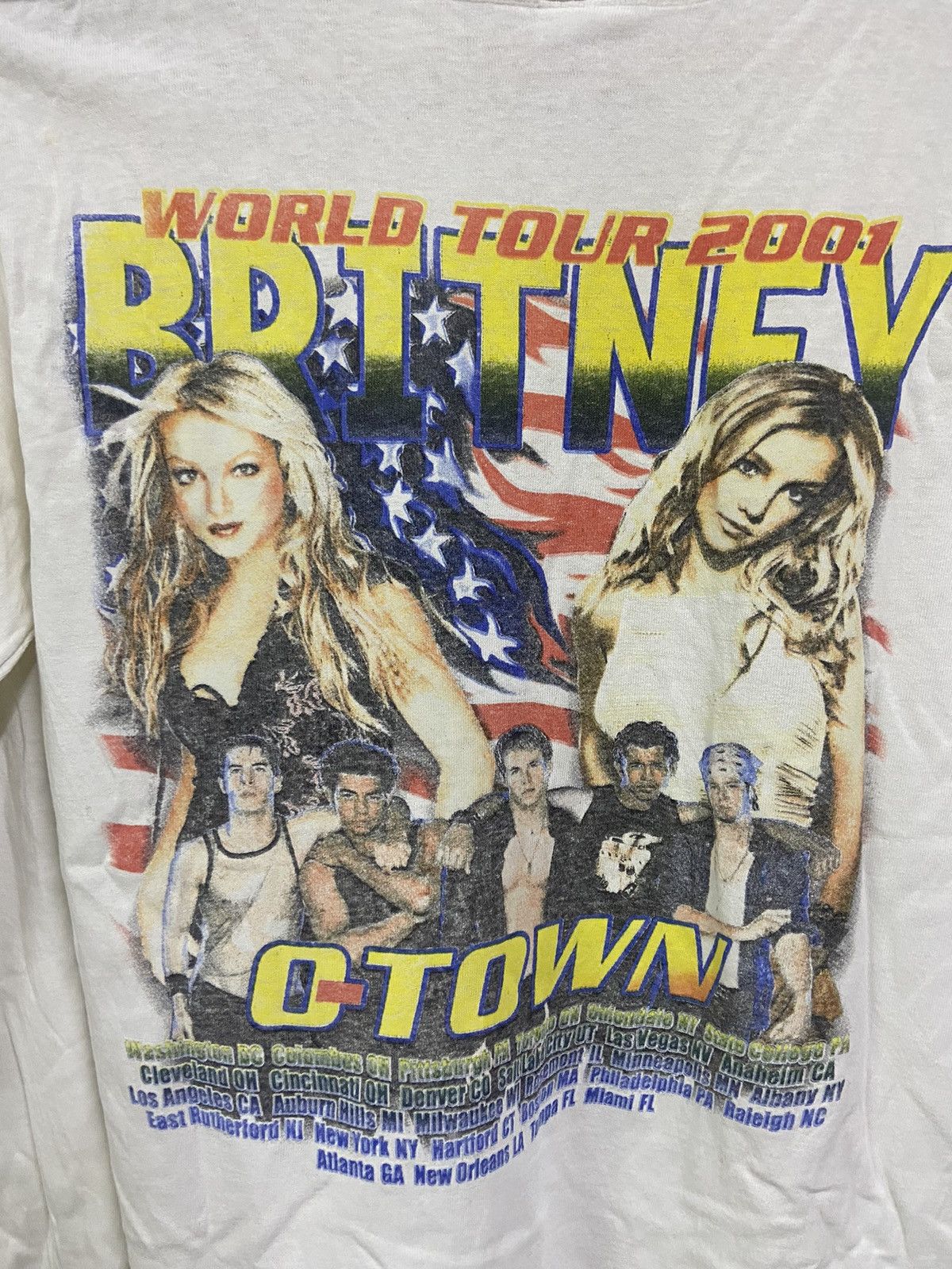 Band Tees × Vintage Vintage Britney Spears world tour 2001 concert shirt O-town Size US S / EU 44-46 / 1 - 10 Thumbnail