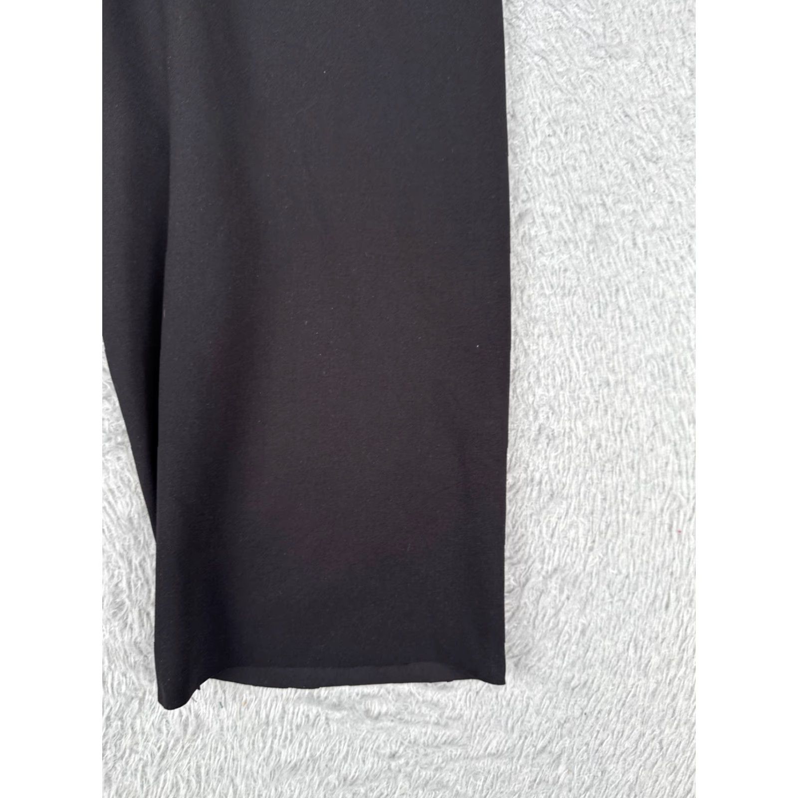 Guess GUESS Shorts Women L Polyester Spandex Pockets Yoga Gym 12" Casual Black Size 36" / US 14 / IT 50 - 2 Thumbnail