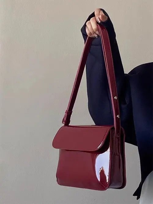 Designer × Japanese Brand × Vintage Retro cherry red patent leather shoulder bag Size ONE SIZE - 2 Thumbnail