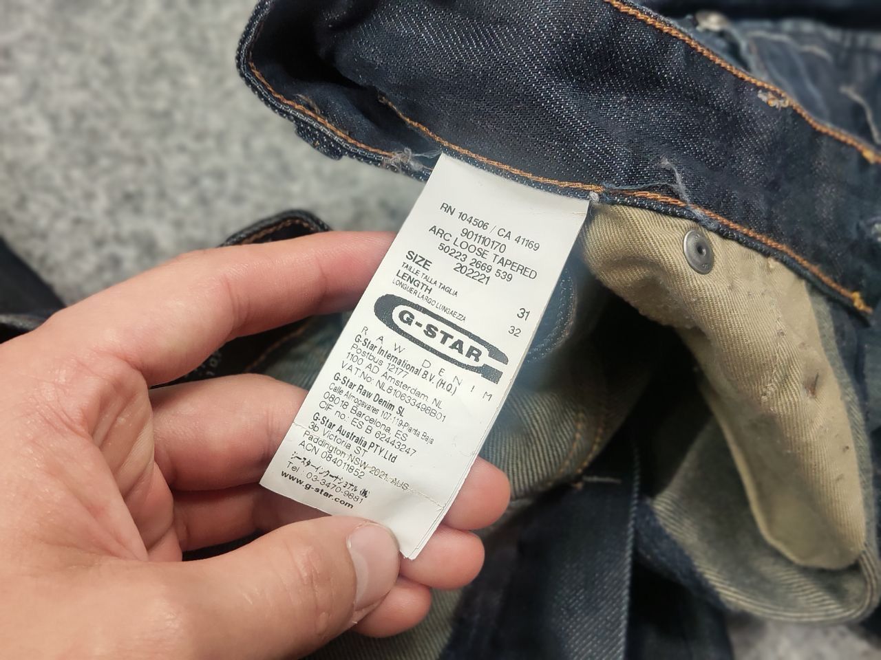 G-Star G Star Raw arc loose tapered Faded denim twisted seam jeans Size US 31 - 14 Thumbnail