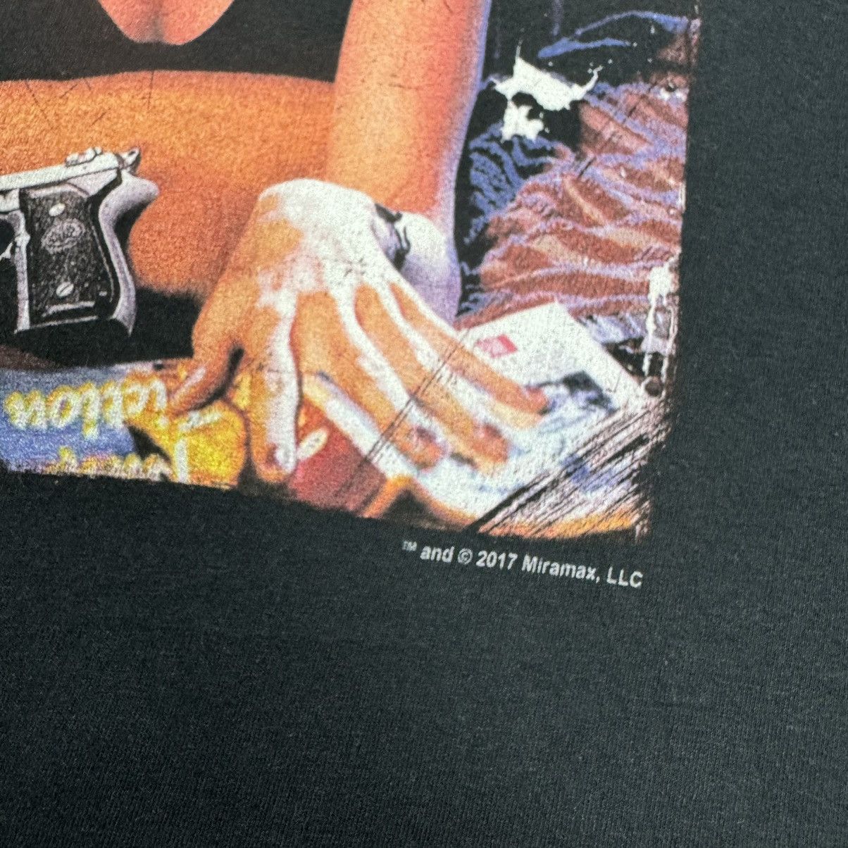 Vintage Vintage Movie Pulp Fiction Cover Movie T-shirt Size US M / EU 48-50 / 2 - 9 Thumbnail
