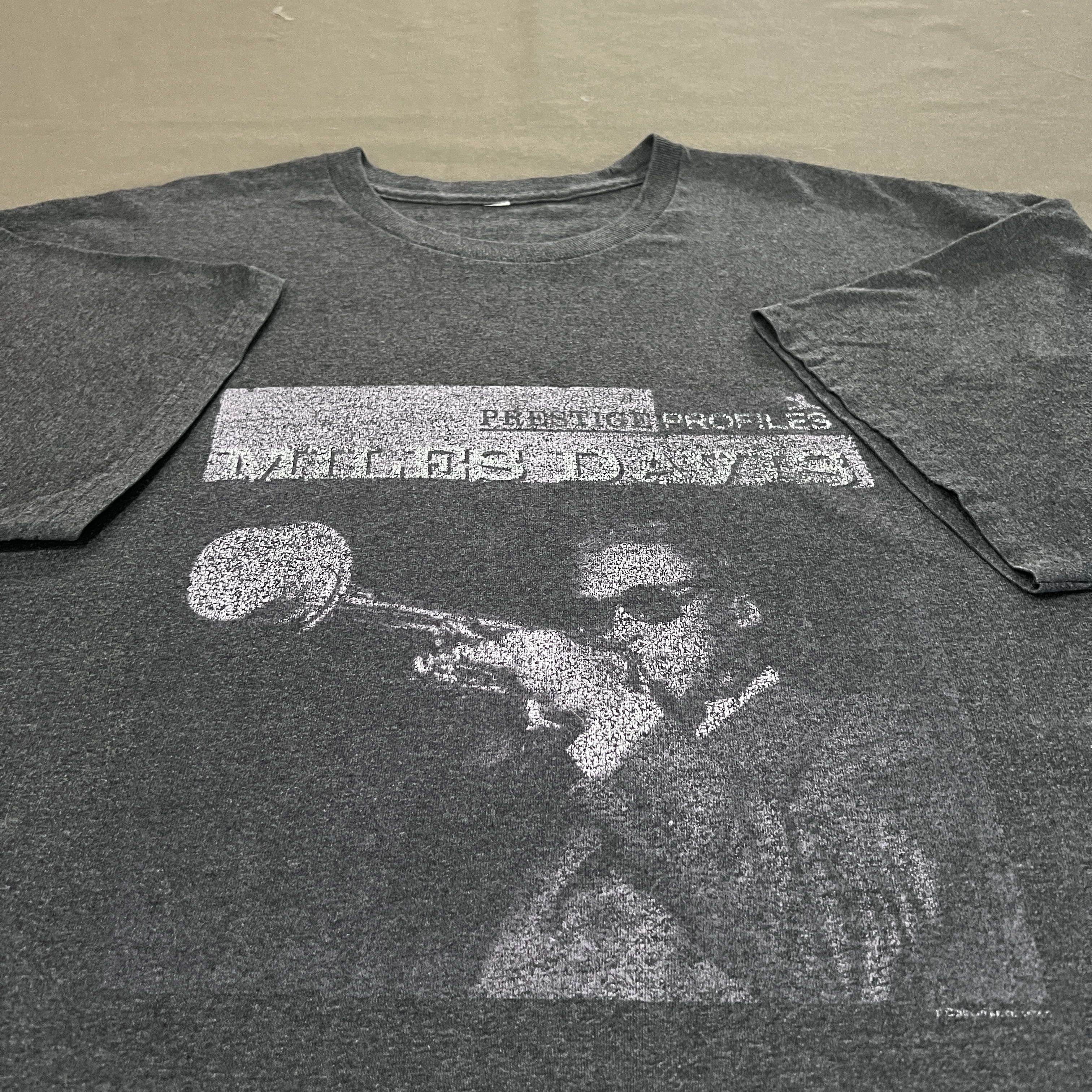 Band Tees Vintage Y2K Miles Davis Jazz Music Promo Tee XL Faded Size US XL / EU 56 / 4 - 1 Thumbnail