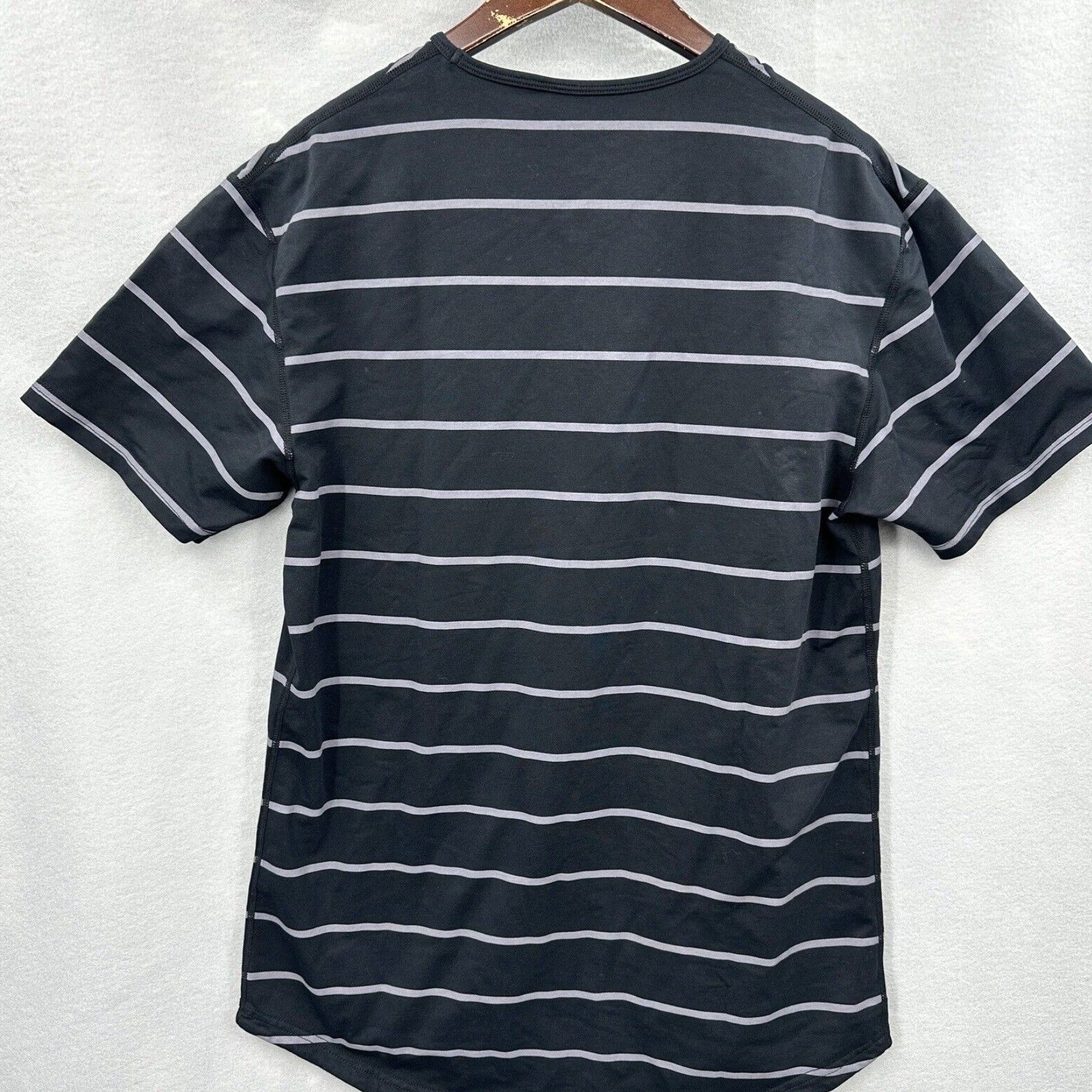 Vintage BYLT Lux Drop Cut Shirt Mens Large L Gray Striped Short Sleeve Curved Preppy Size US L / EU 52-54 / 3 - 3 Thumbnail