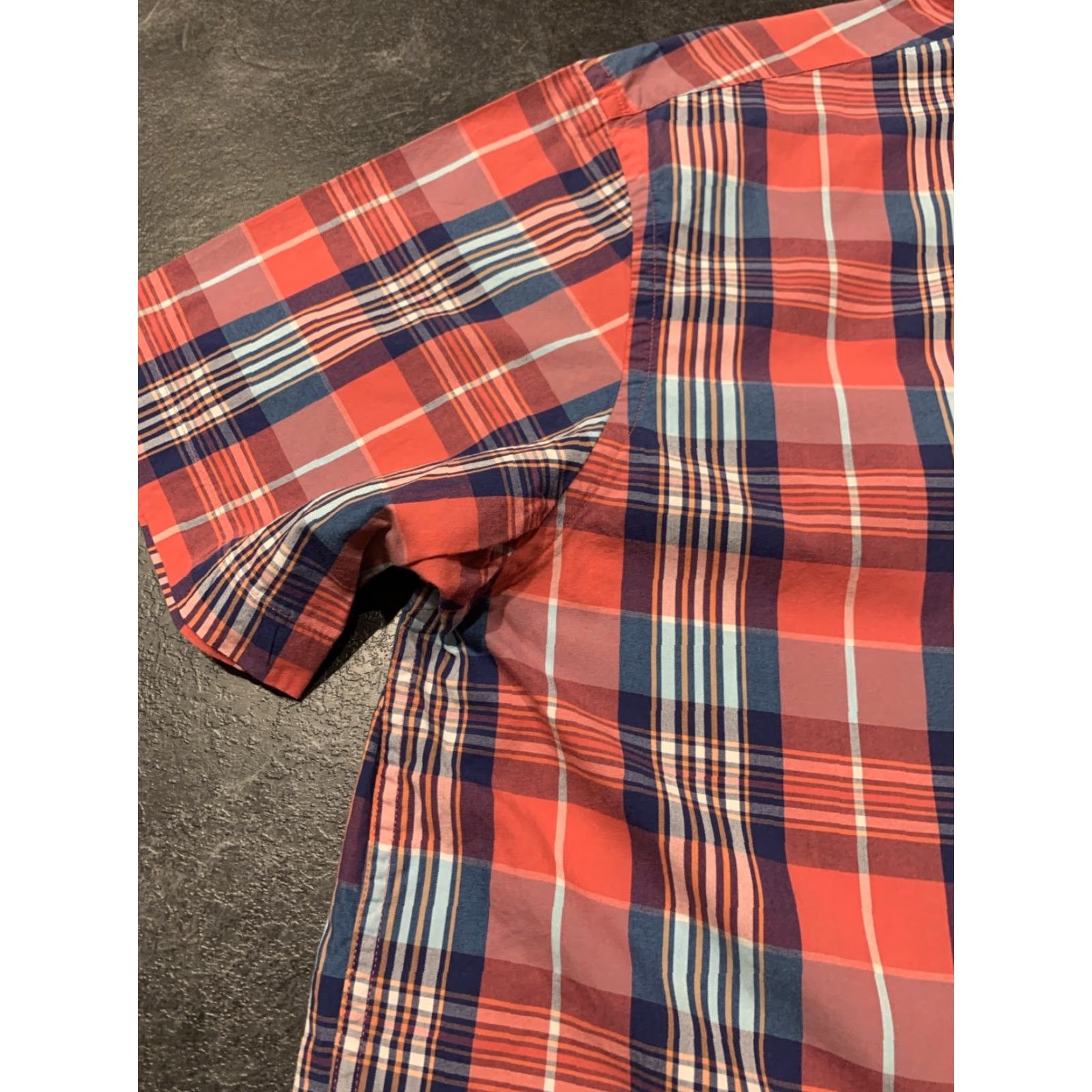 Roundtree & Yorke VINTAGE Roundtree & Yorke Shirt Mens Large L Button-Down Red Plaid Short Sleeve Size US L / EU 52-54 / 3 - 4 Thumbnail