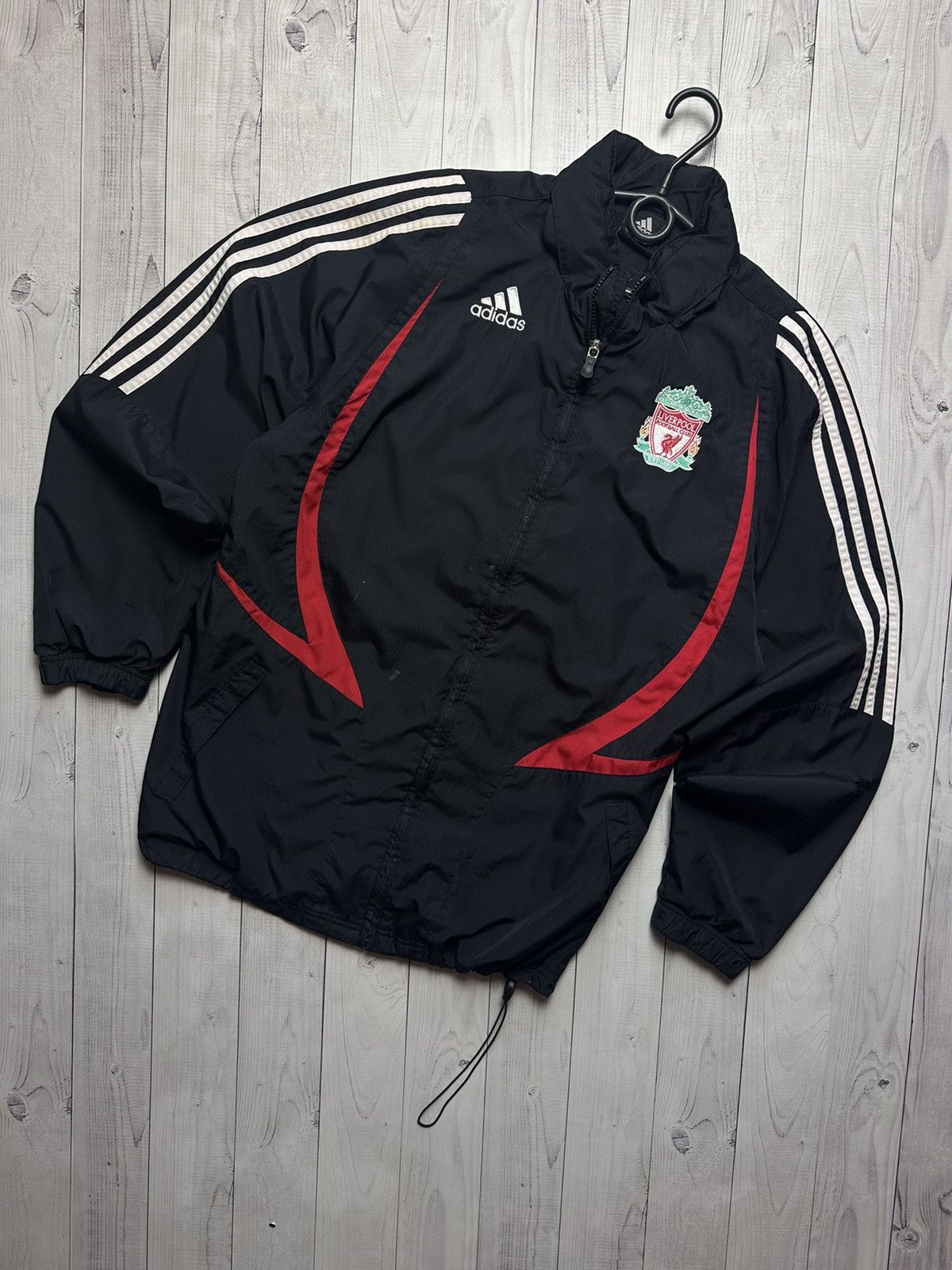 Adidas Vintage adidas Liverpool soccer jacket size S rare black Size US S / EU 44-46 / 1 - 1 Thumbnail