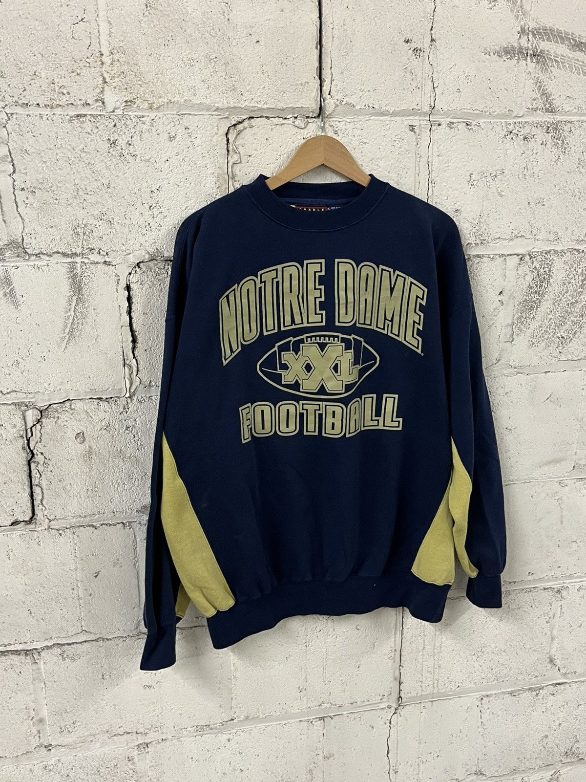 Vintage Vintage Notre dame football 90s sweatshirt sports college Size US L / EU 52-54 / 3 - 3 Thumbnail
