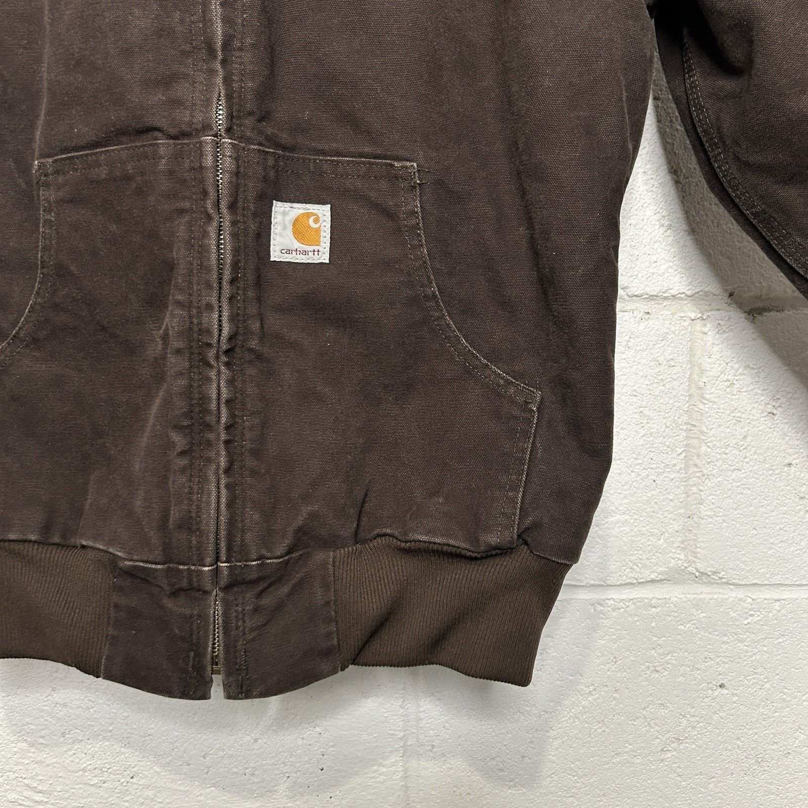 Carhartt Y2K Carhartt Quilted Hooded Active Jacket “Dark Brown” WJ130 Size XS / US 0-2 / IT 36-38 - 4 Thumbnail