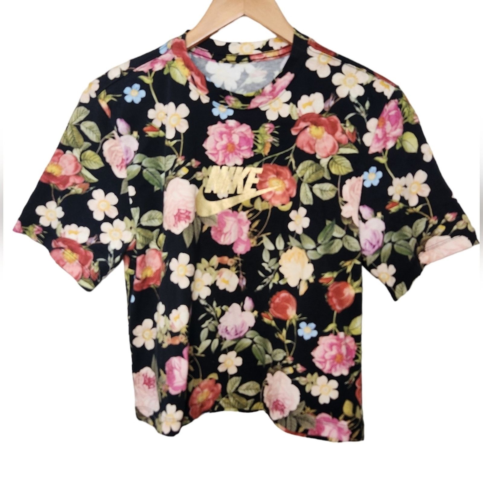 Nike Nike The Tee Floral T-Shirt Small Size S / US 4 / IT 40 - 1 Thumbnail