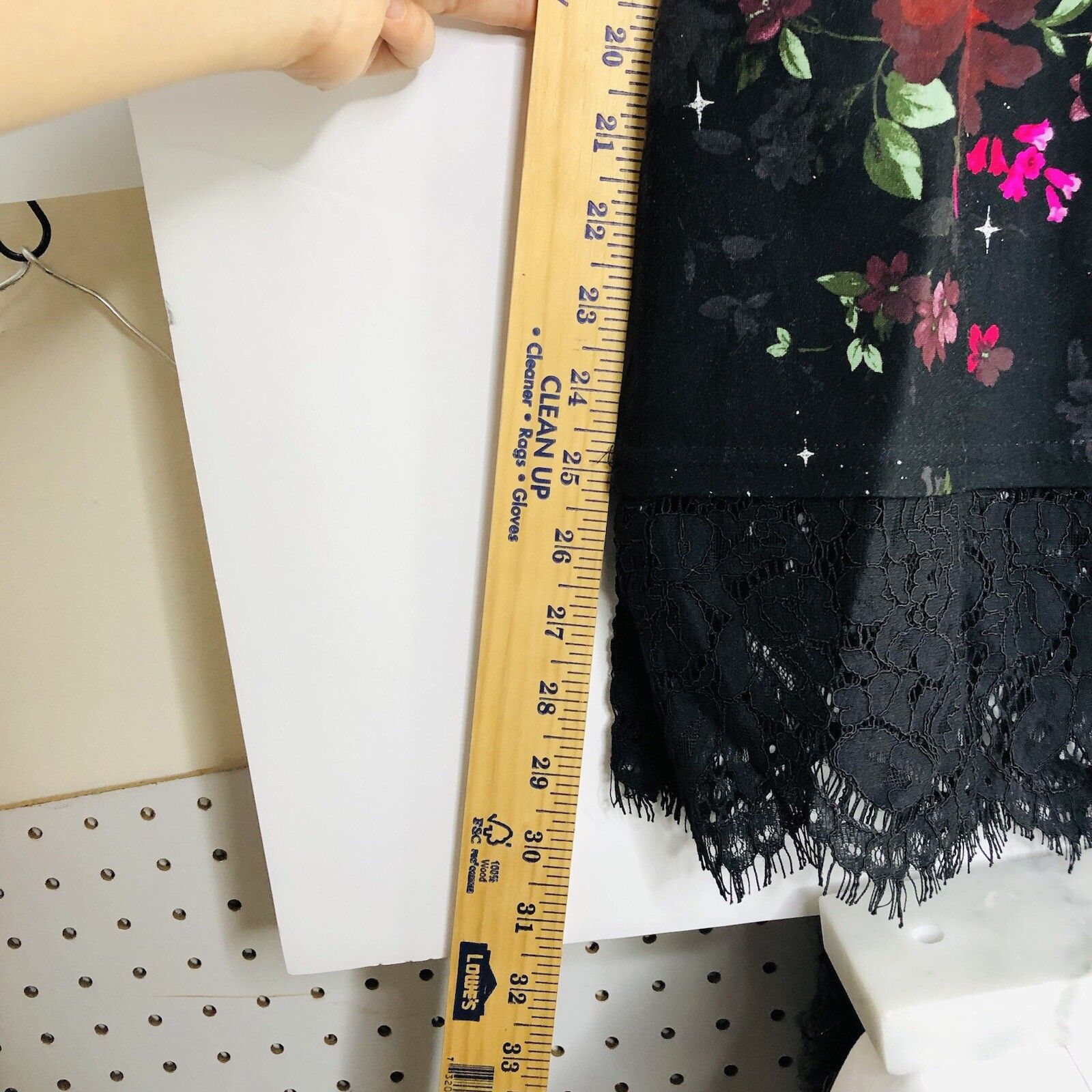 Torrid Torrid Ponte Midi Skirt Lace Trim Black Floral Size 0 Size 25" / US 0 / IT 36 - 9 Thumbnail