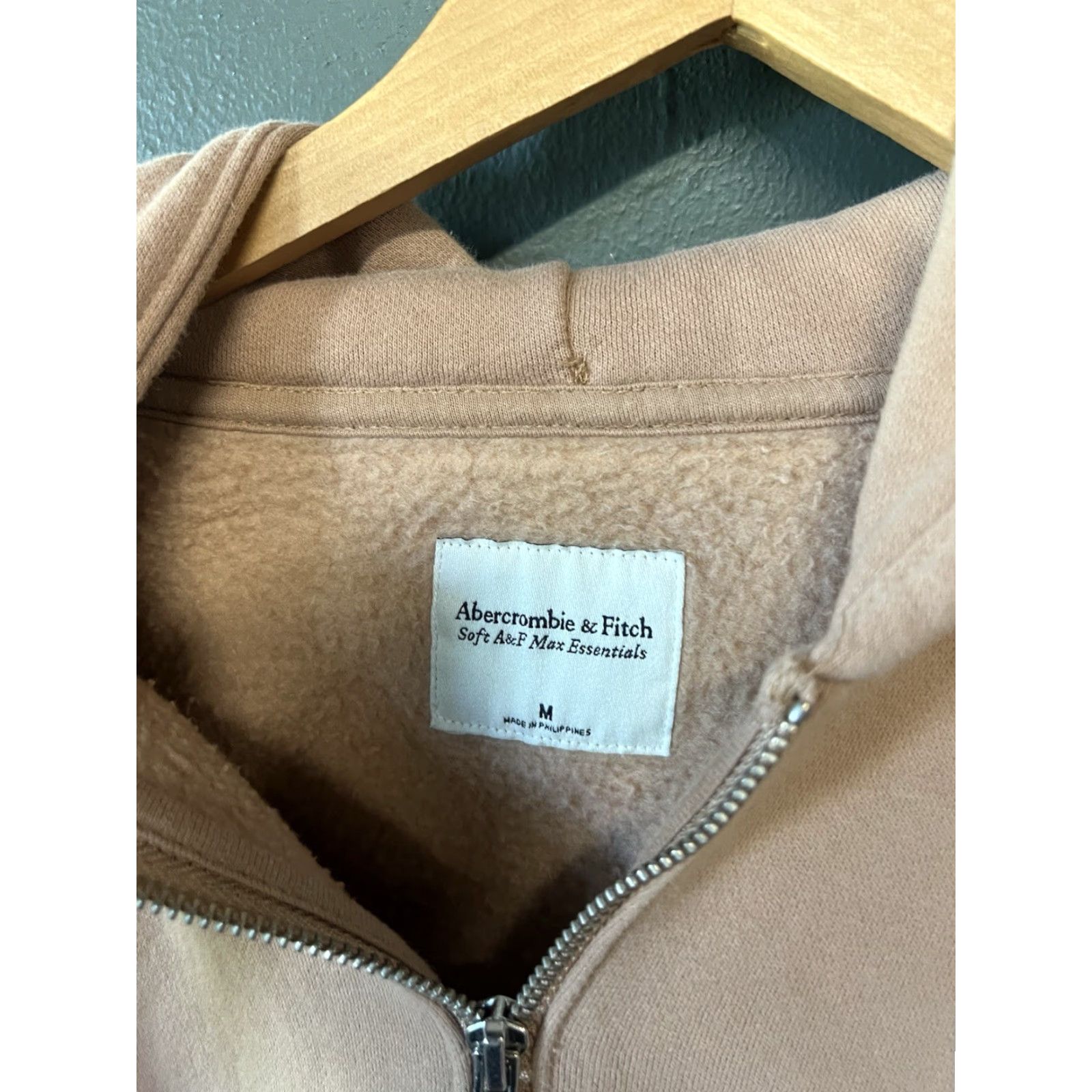 Abercrombie & Fitch Abercrombie & Fitch Womens Orange Cropped Full Zip Hooded Sweatshirt M Size Orange Full Zip Hooded Sweatshirt Womens Abercrombie & Fitch Size M / US 6-8 / IT 42-44 - 3 Thumbnail