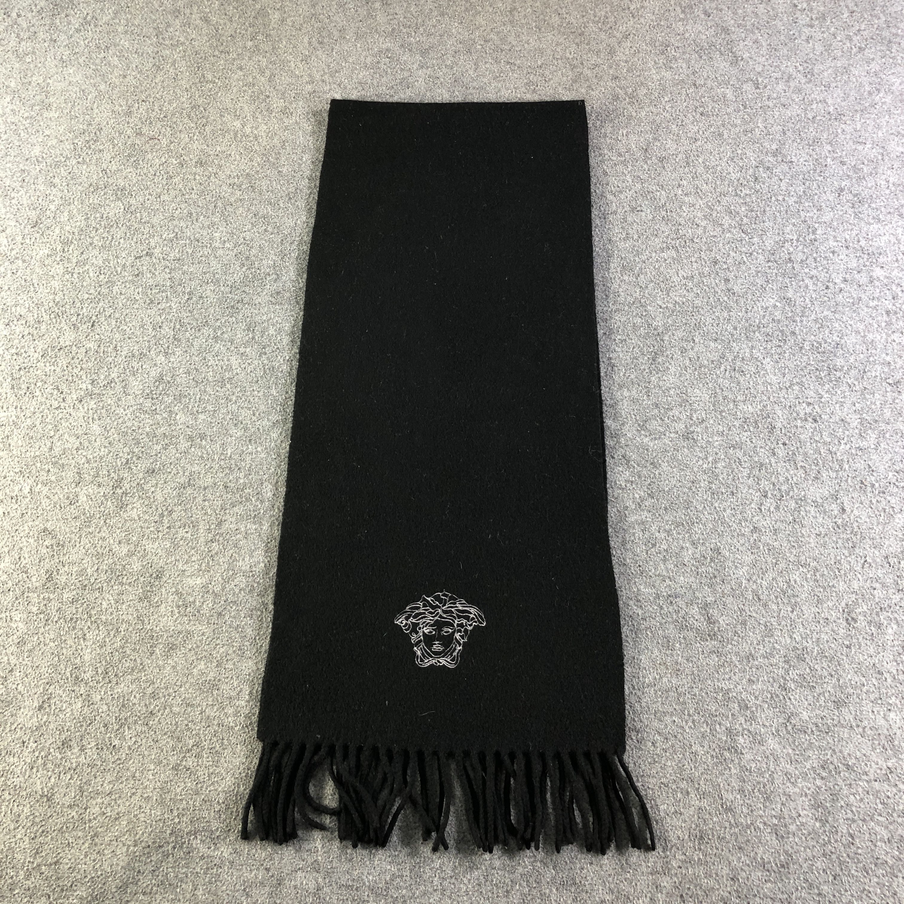 Versace Versace Plain Wool Scarf Muffler V2691 Size ONE SIZE - 3 Thumbnail