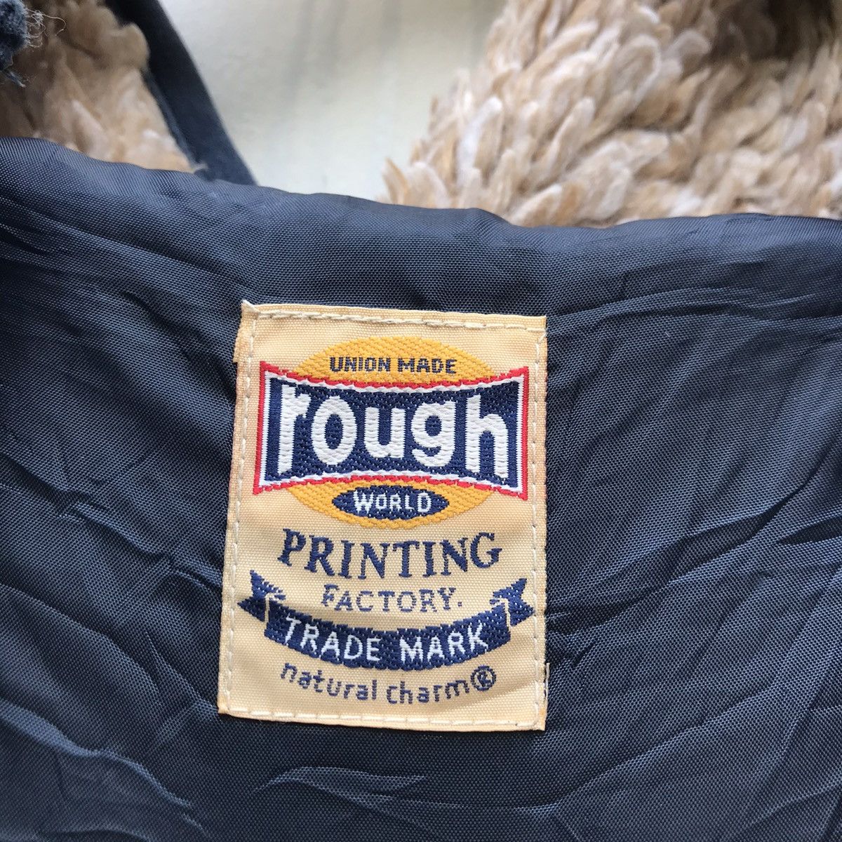 Japanese Brand × Vintage Vintage rare Rough fur fleece jacket world printing factory Size US M / EU 48-50 / 2 - 7 Thumbnail
