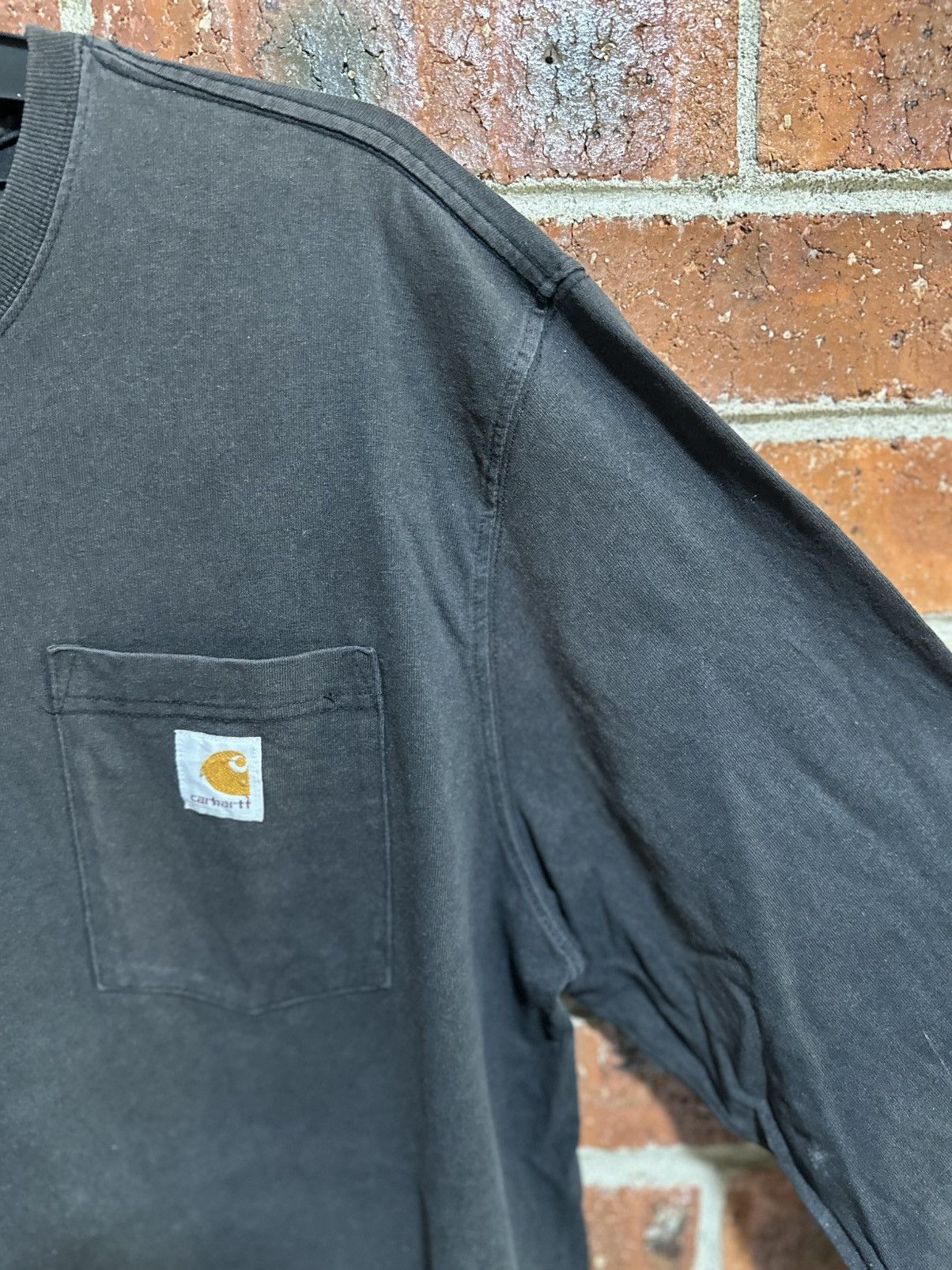 Carhartt Vintage Carhartt Pocket Tee Long Sleeve Sun Faded Tee Size US L / EU 52-54 / 3 - 10 Thumbnail