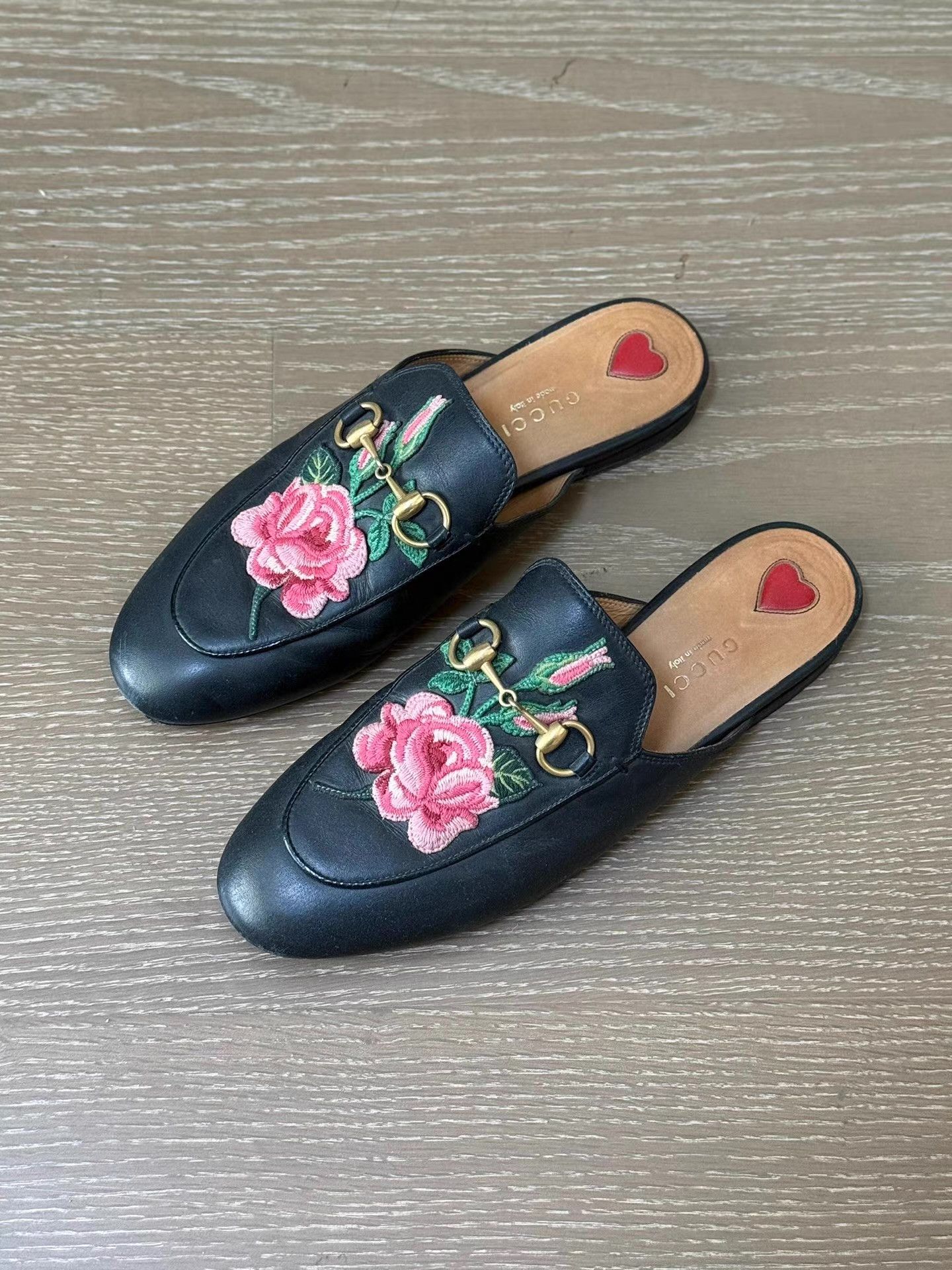 Gucci GUCCI Princetown women's leather slip-on mules Ｑ20 Size US 6 / IT 36 - 1 Thumbnail