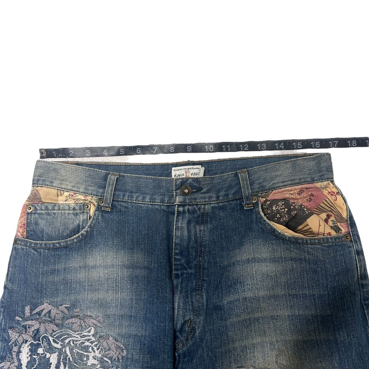 Karakuri Tamashii 512 Karakuri Tamashii jeans embroidered denim blue archive Size US 33 - 19 Thumbnail