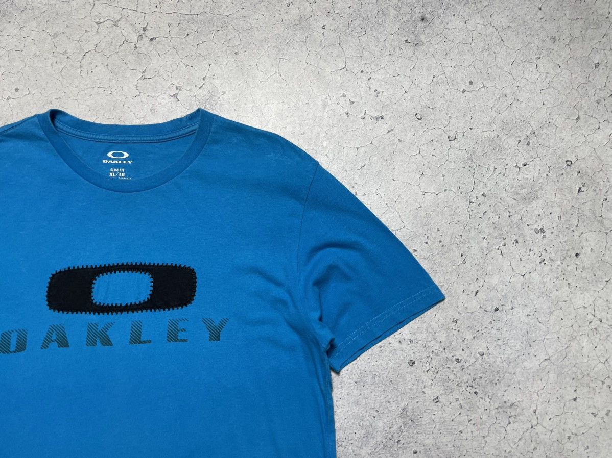 Japanese Brand × Oakley × Vintage Oakley Big Logo T-Shirt Blue Size US XL / EU 56 / 4 - 3 Thumbnail