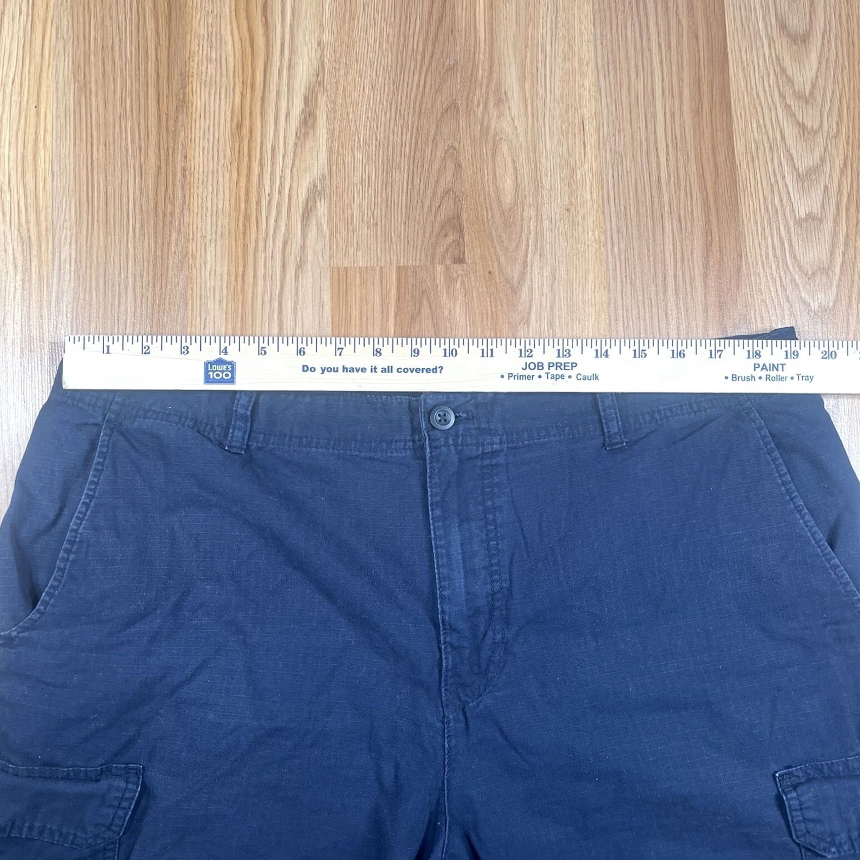 Izod IZOD Shorts Mens 38 Cargo Khaki Chino Utility Flat Front Pockets Size Navy Size US 38 / EU 54 - 3 Thumbnail