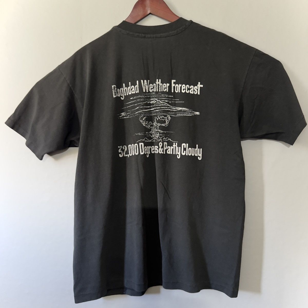 Other Vintage 90s Gulf War EOD Bomb Disposal Tee XL USA Size US XL / EU 56 / 4 - 1 Thumbnail