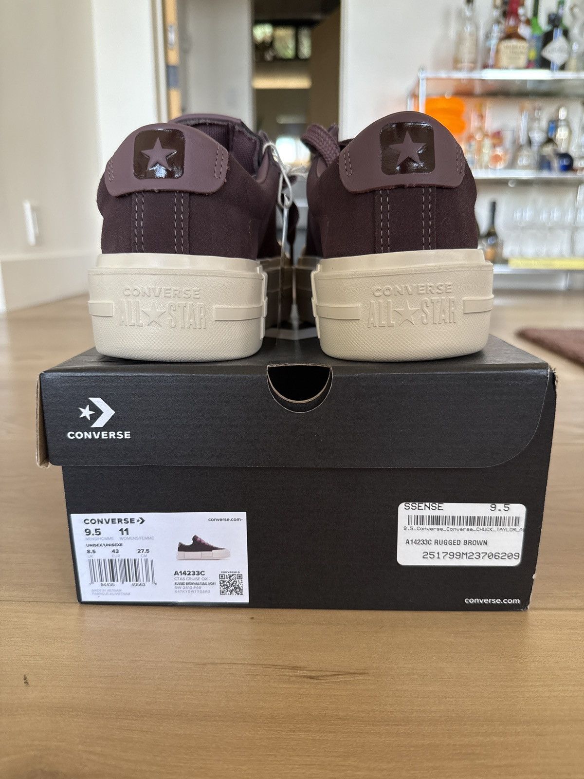 Converse Converse Chuck Taylor All Star Platform Ox “Rugged Brown” Size US 9.5 / EU 42-43 - 1 Thumbnail