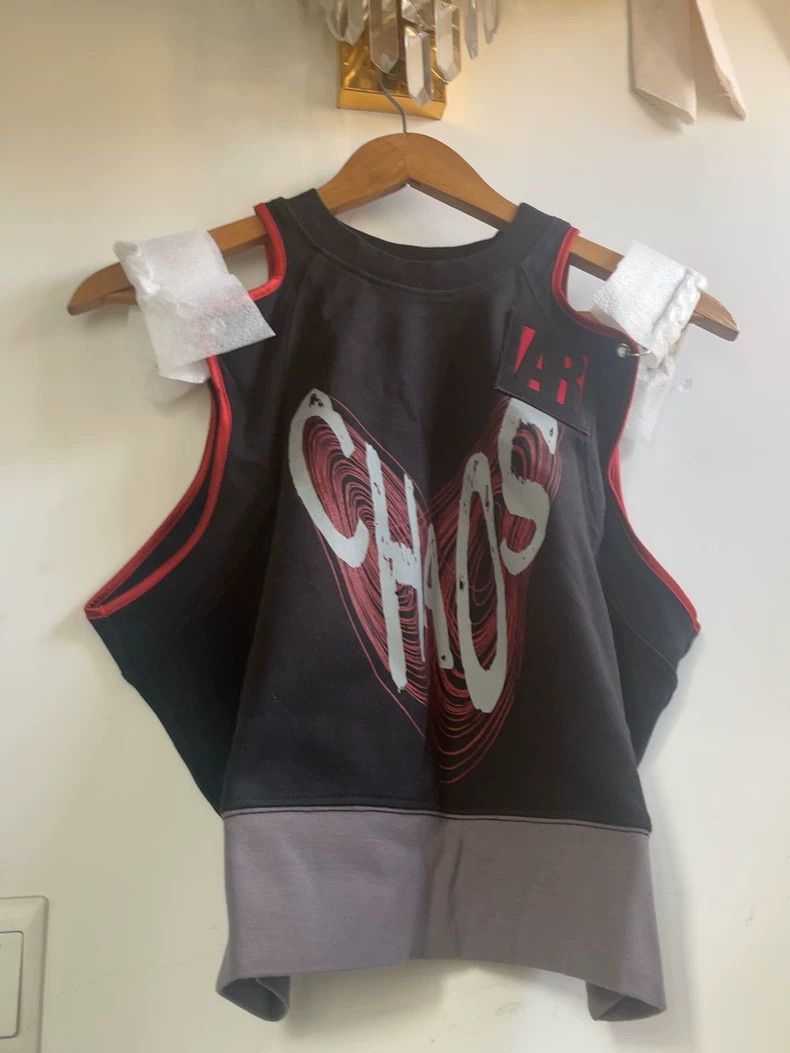 Vivienne Westwood Vivienne Westwood Metal chain decorated sleeveless T-shirt Size M / US 6-8 / IT 42-44 - 1 Thumbnail