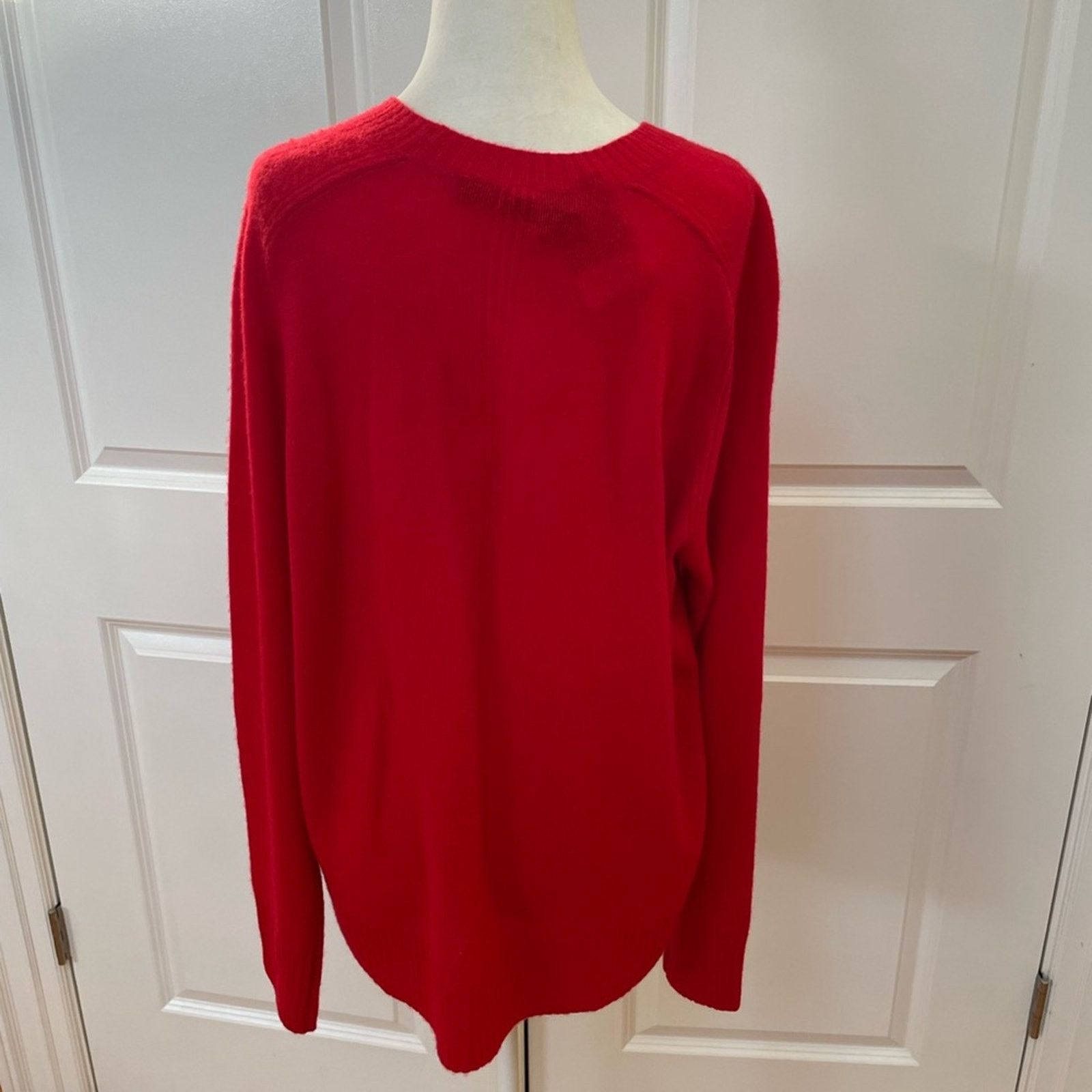 360Cashmere Relaxed Fit Crew Neck Cashmere Sweater from 360 Cashmere Size M / US 6-8 / IT 42-44 - 3 Thumbnail