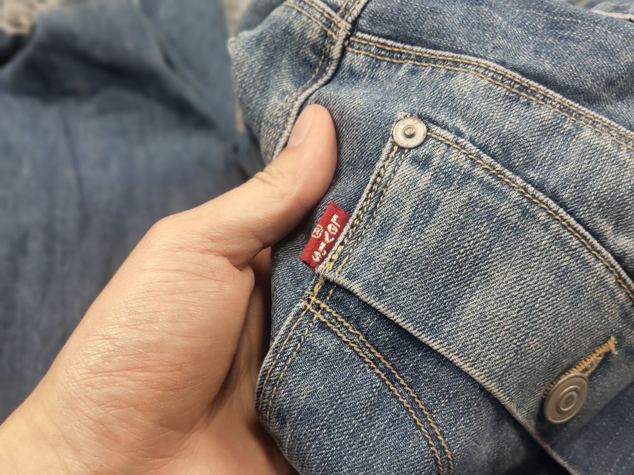 Levi's Rare Vintage 90s Levis Engineered Denim Jeans Twisted Faded Size US 32 / EU 48 - 16 Thumbnail