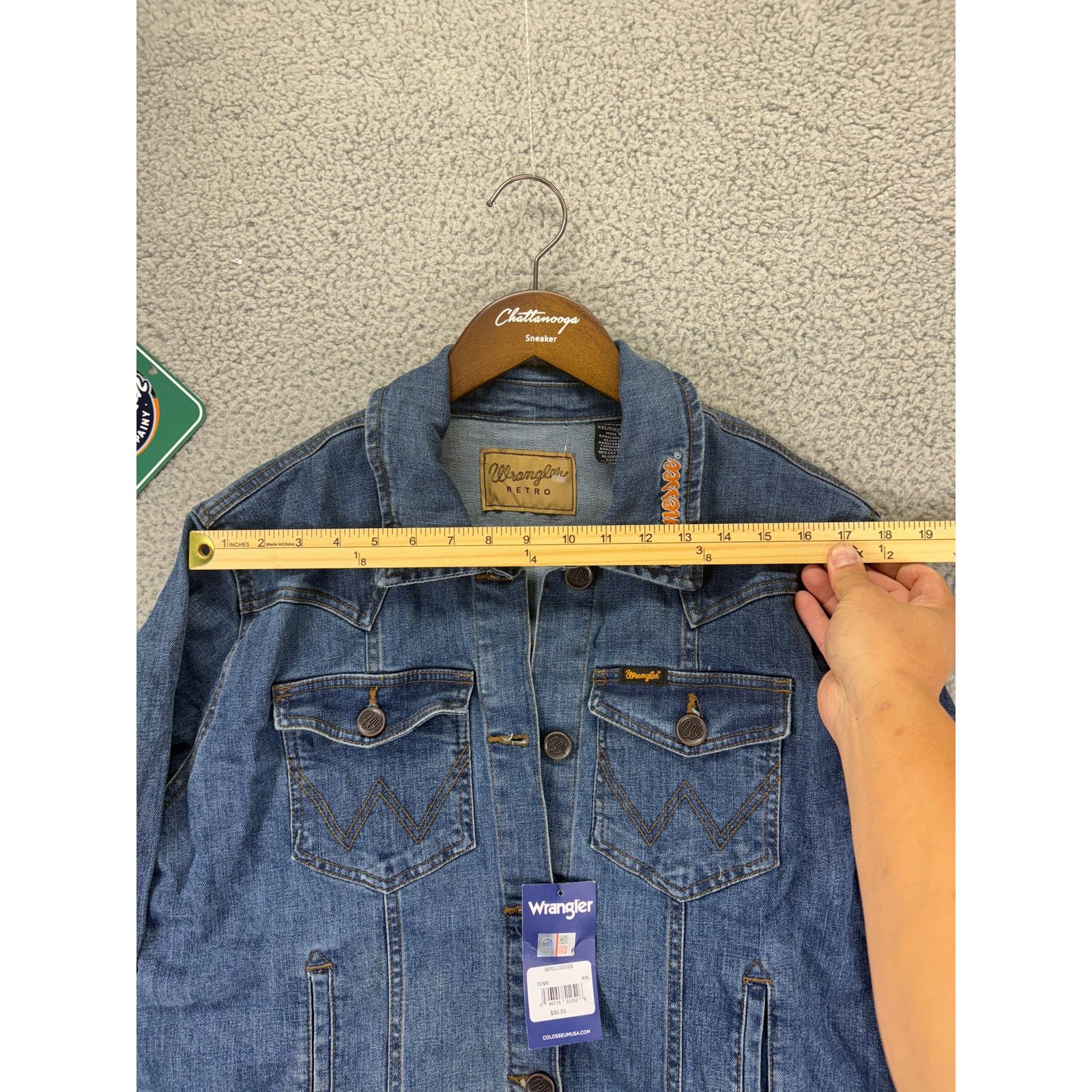 Wrangler Wrangler Tennessee Volunteers Football Jean Jacket Women XXL Size XXL / US 16-18 / IT 52-54 - 3 Thumbnail