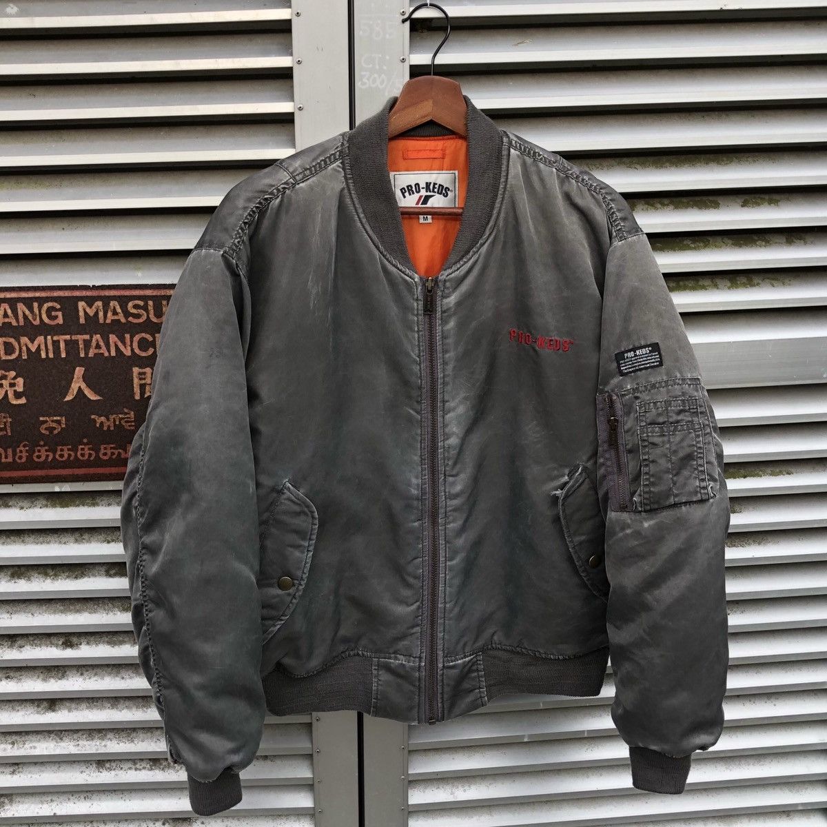 Vintage Vintage Sun Faded Ma-1 Bomber Jacket By Pro-keds Size US M / EU 48-50 / 2 - 12 Thumbnail