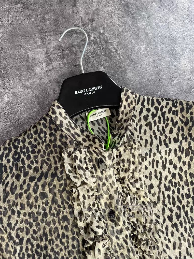 Saint Laurent Paris Saint Laurent Paris Lace Collar Leopard Print Shirt Size XS / US 0-2 / IT 36-38 - 4 Thumbnail