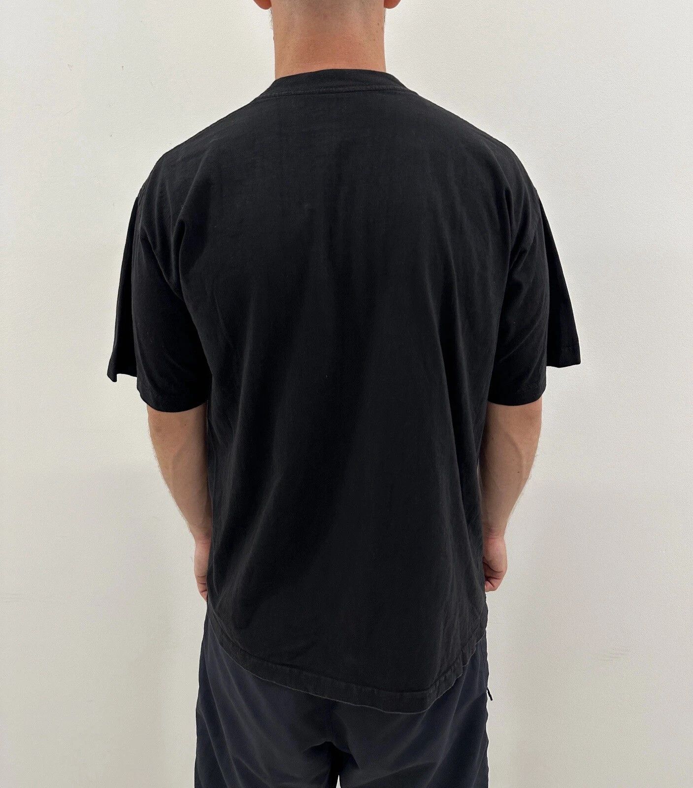 Vintage Vintage 1990s 90s T-Shirt Like a thief in the night 1992 Size US M / EU 48-50 / 2 - 6 Thumbnail